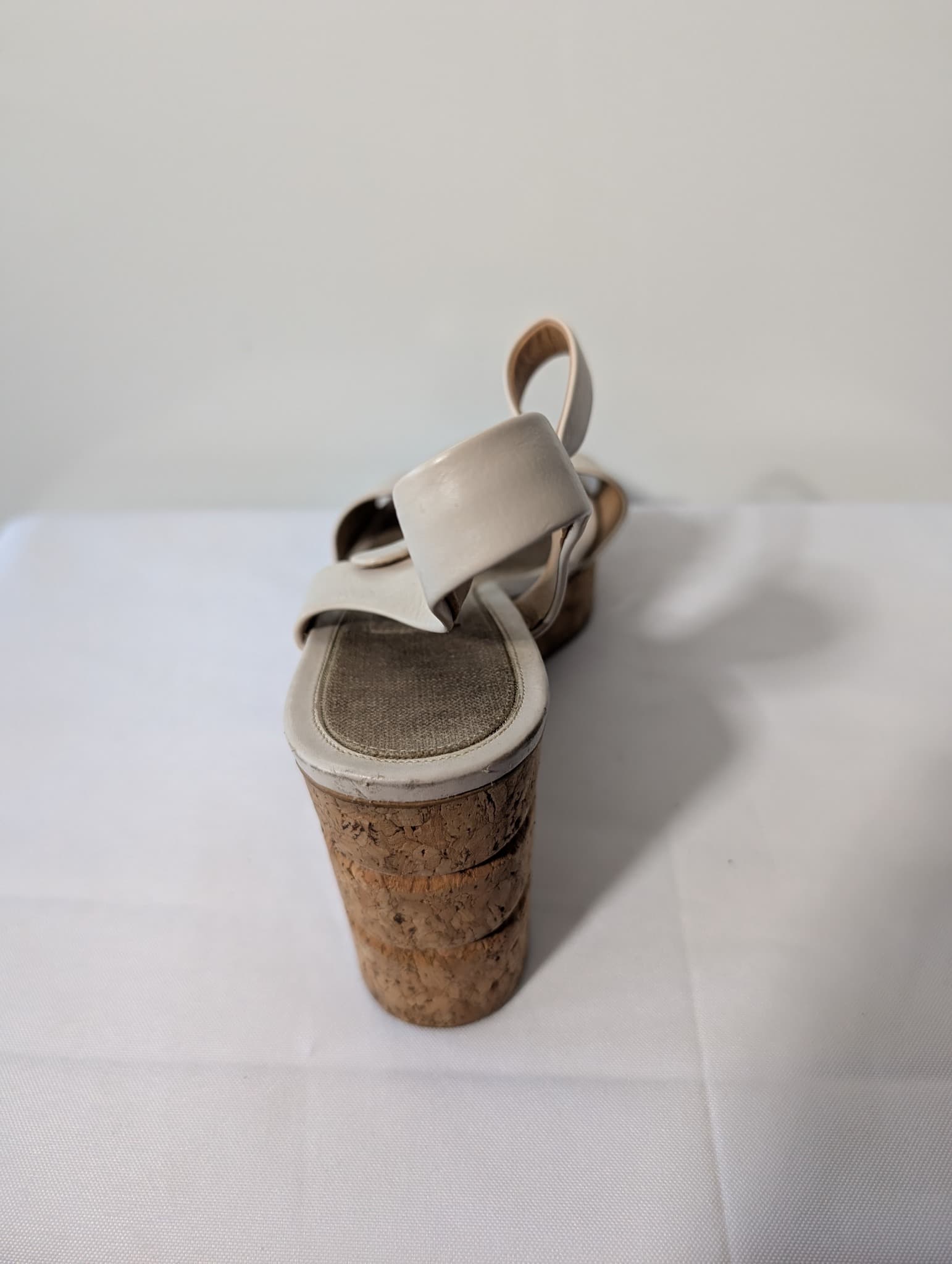 Salvatore Ferragamo Cork Wedge Sandals Cream Leather — photo 3 of 8