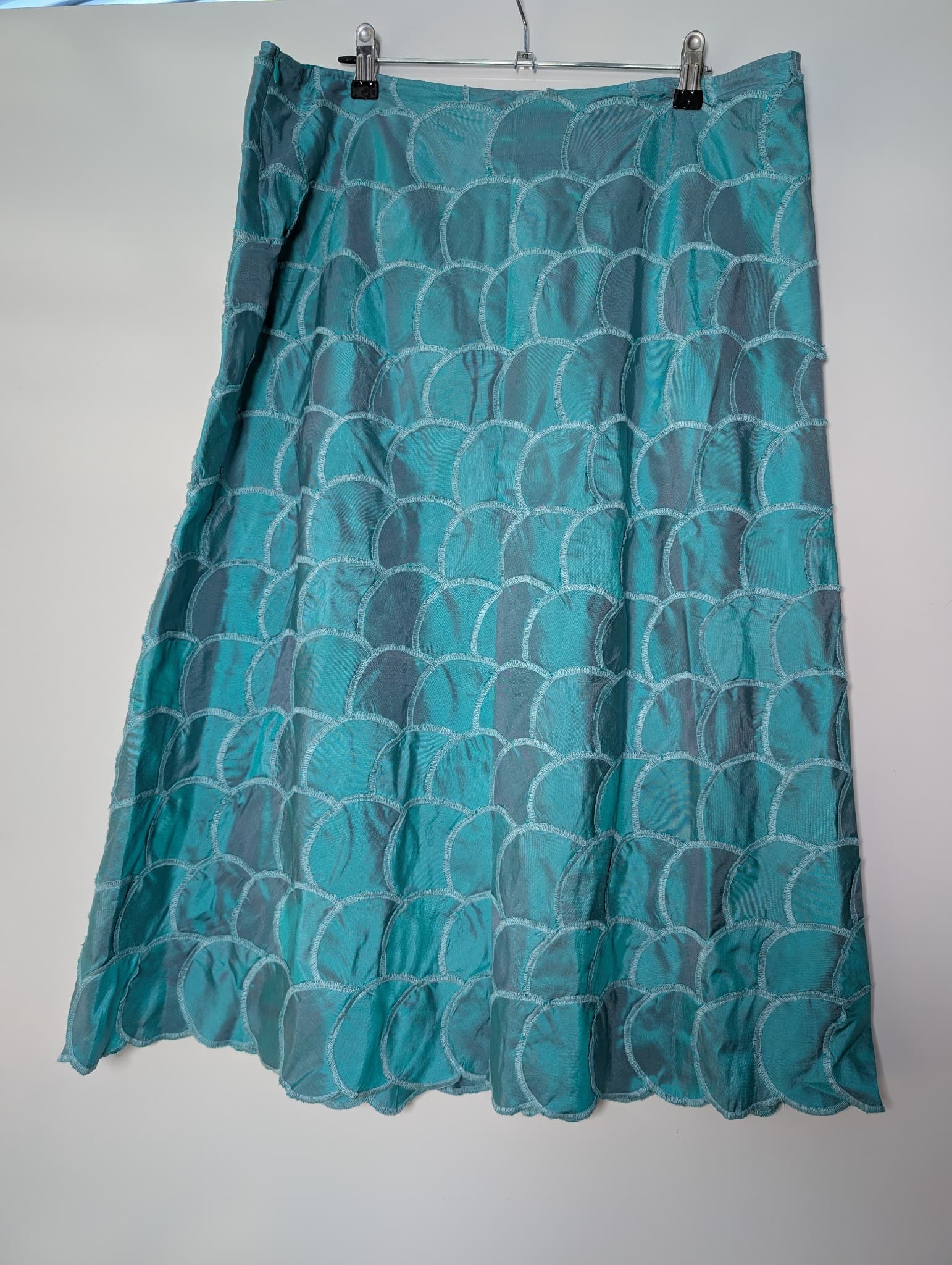 Sarissa Silk Scalloped Applique Skirt Teal Iridescent XL — photo 4 of 7
