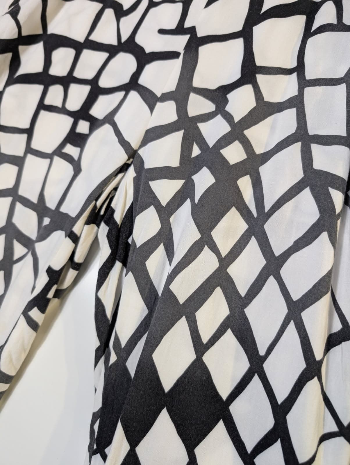 Sass & Bide Mosaic Love Jogger Pants - Black & White Viscose Size 10 — photo 4 of 6