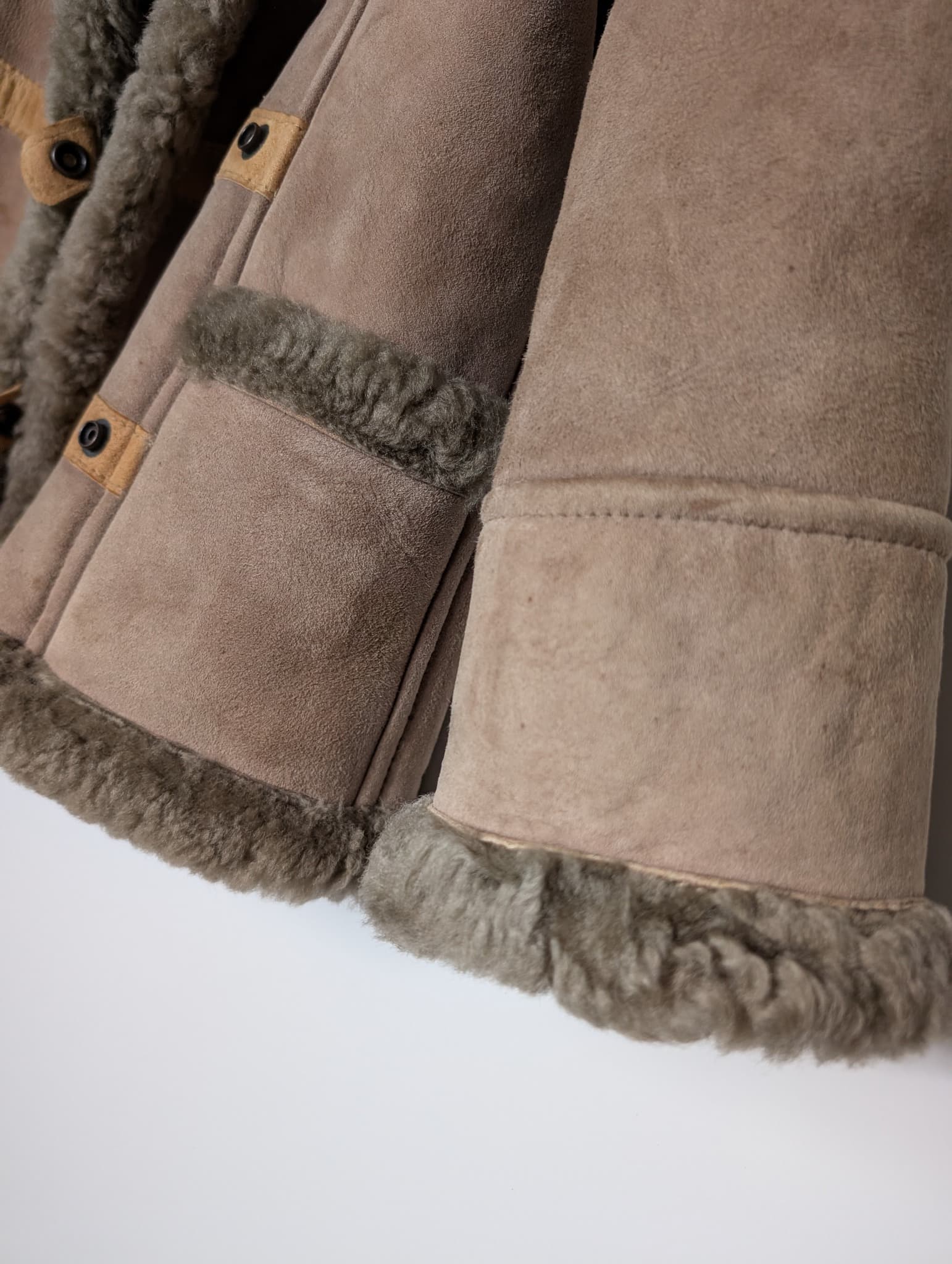 Scaffa Vintage Shearling Toggle Coat Tan Size 26 — photo 3 of 6