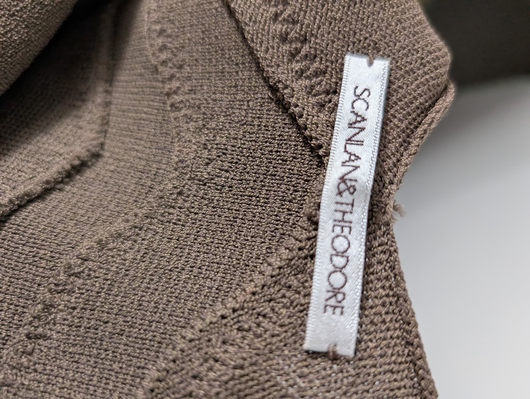 Scanlan Theodore Sleeveless Knit Dress Brown V-Neck Size SM — photo 4 of 6