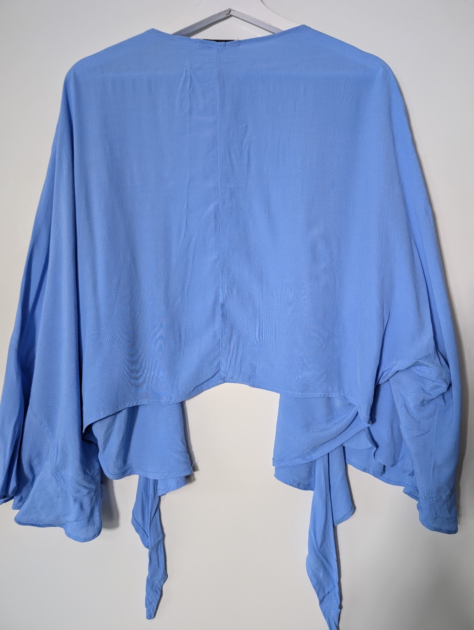 Sheike Bell Sleeve Tie Front Bolero Shrug Blue Size 8 — photo 5 of 7