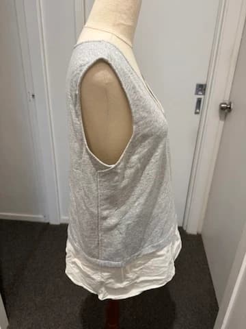 SimplyVera Vera Wang Grey Sleeveless Top Size 12 — photo 2 of 7