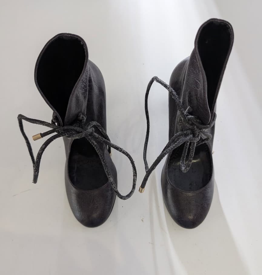 Stella McCartney Lace-Up Ankle Boots - Black EU 38.5 — photo 5 of 9