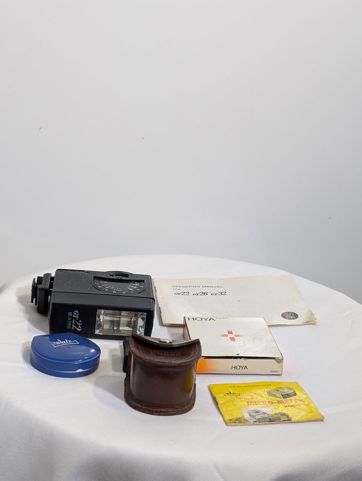 Sunpak GT22 Electronic Flash Unit with Accessories Vintage — photo 2 of 3
