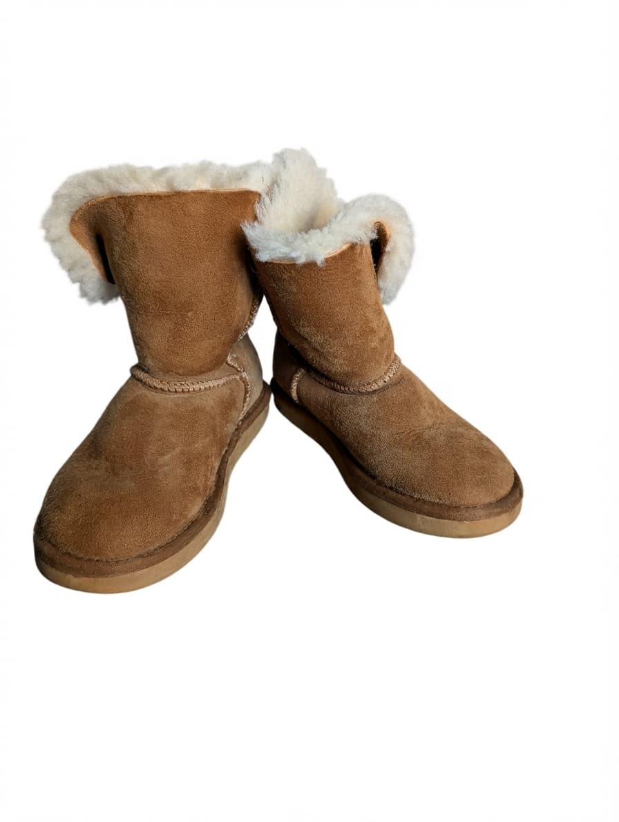 TASMANUGG Classic Mini Sheepskin Boots Chestnut — photo 1 of 10