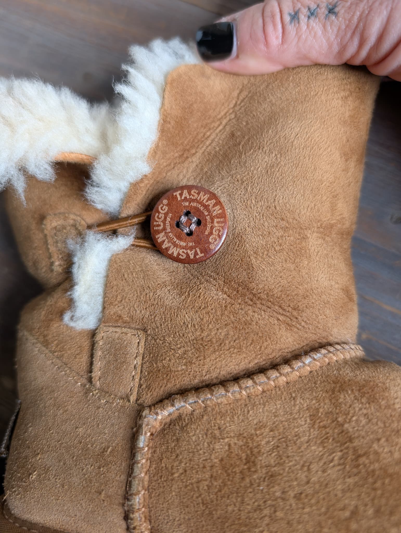 TASMANUGG Classic Mini Sheepskin Boots Chestnut — photo 7 of 10