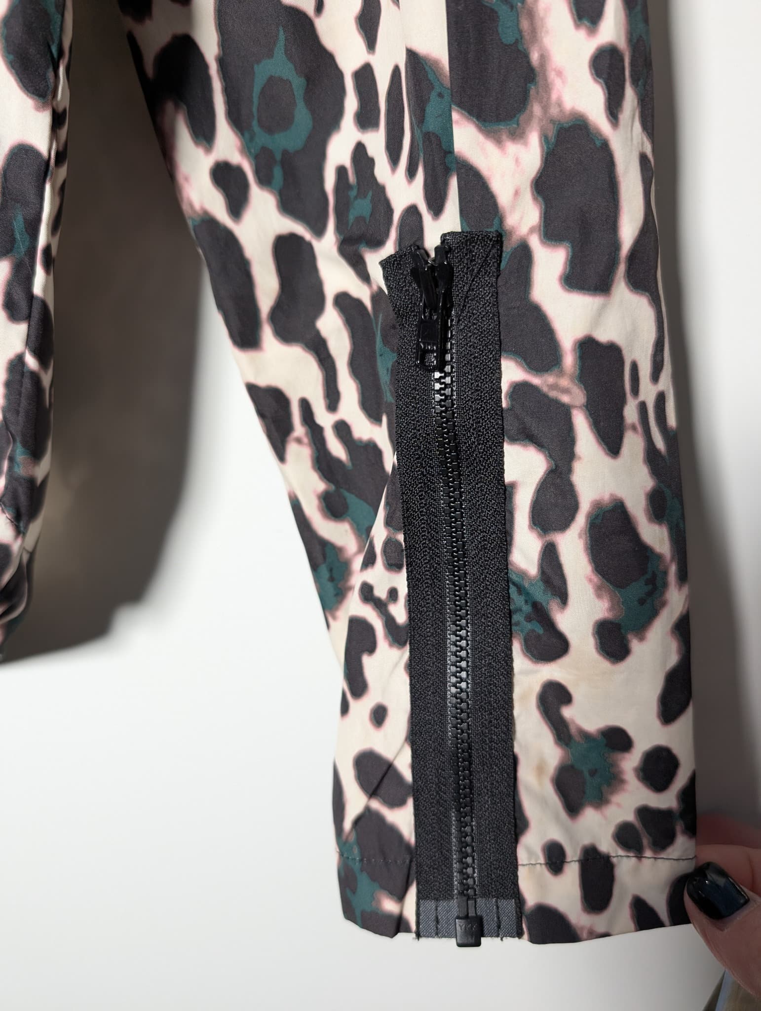 The Upside Leopard Print Hooded Windbreaker Women's XL — photo 3 of 8