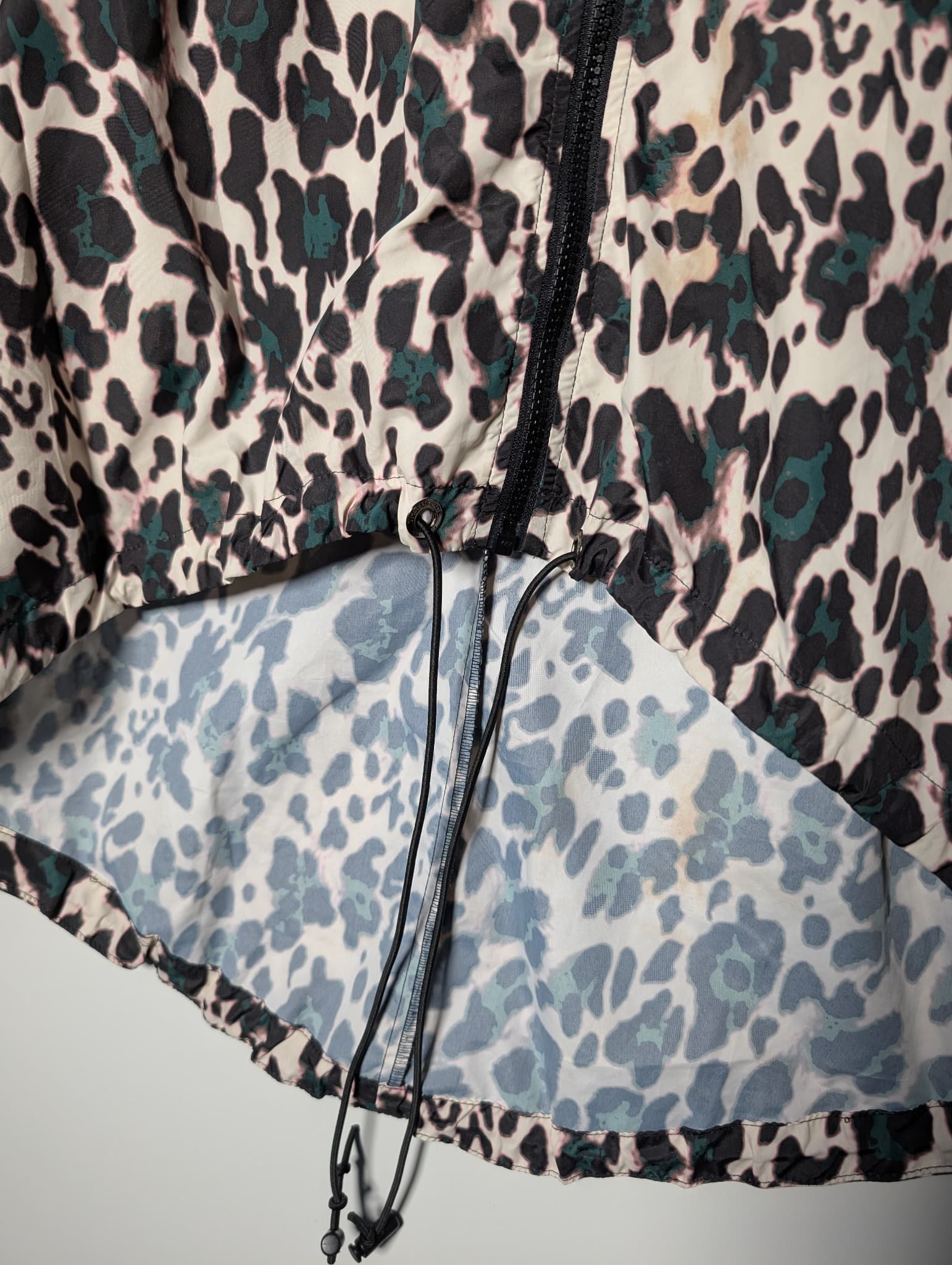 The Upside Leopard Print Hooded Windbreaker Women's XL — photo 5 of 8