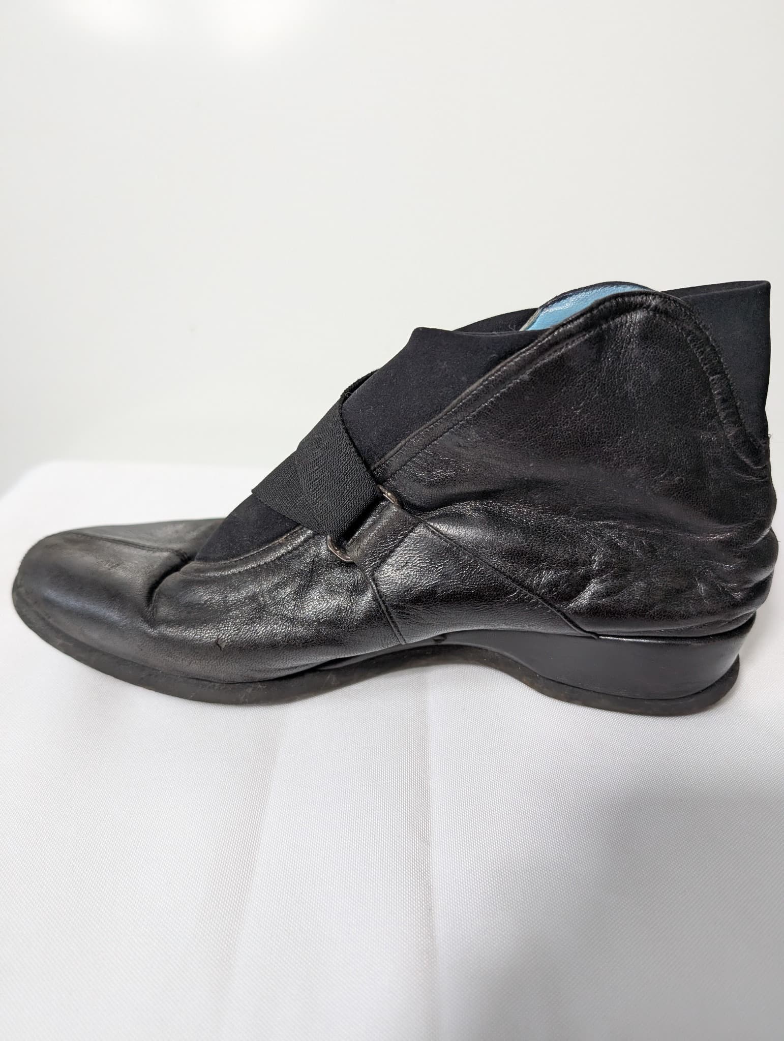 Thierry Rabotin Black Leather Ankle Boots — photo 3 of 7