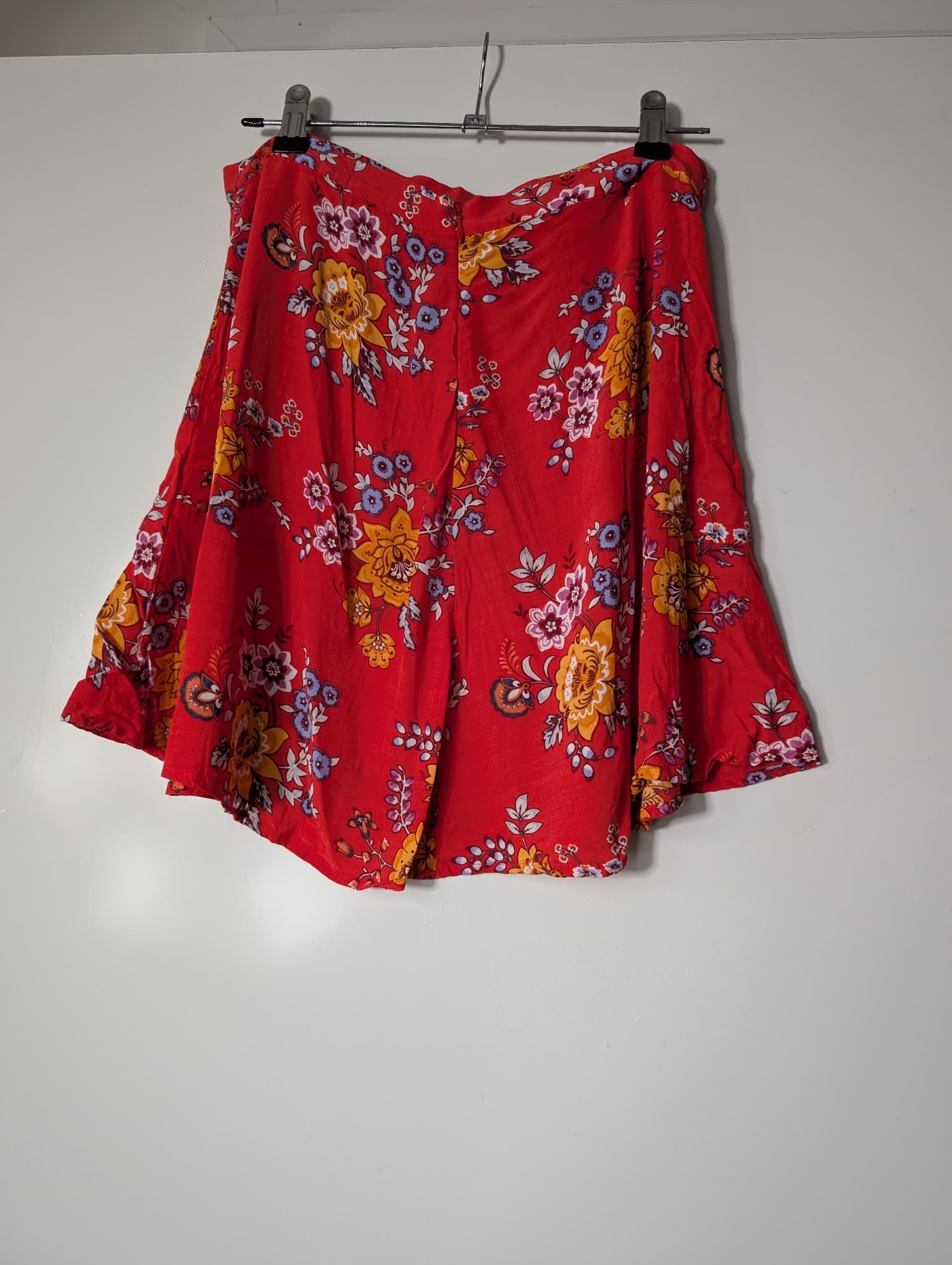 Tigerlily Red Floral A-Line Mini Skirt Size 10 — photo 4 of 7