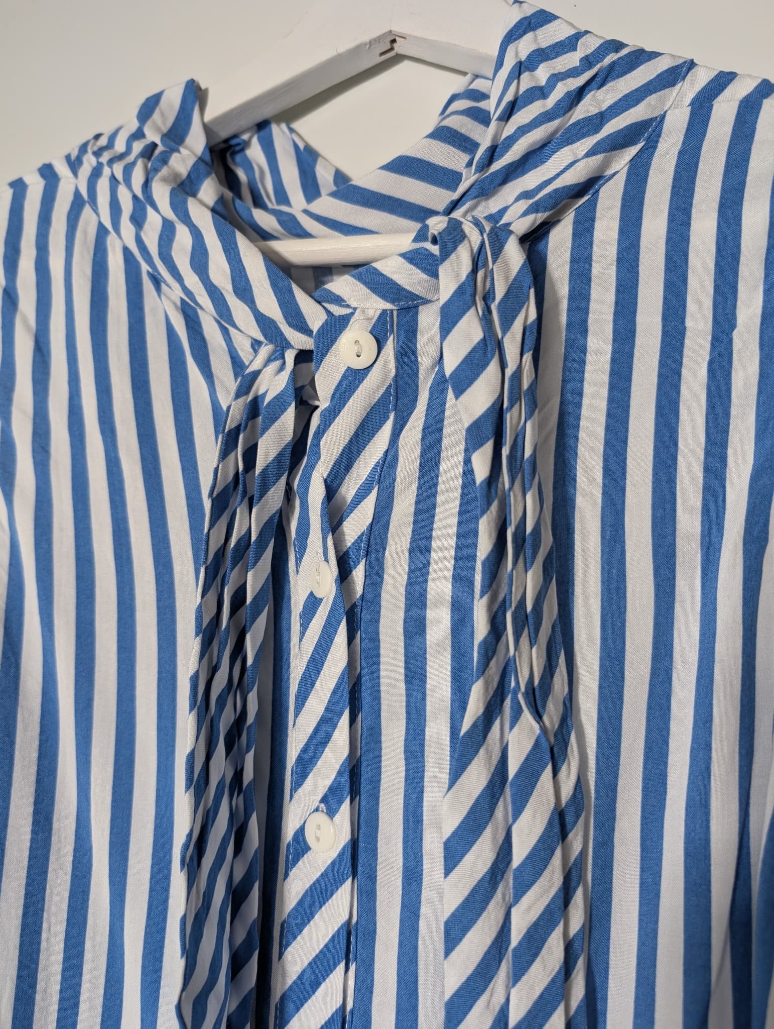 Twinset Sleeveless Mock Neck Top Blue and White Stripe Size S — photo 2 of 5