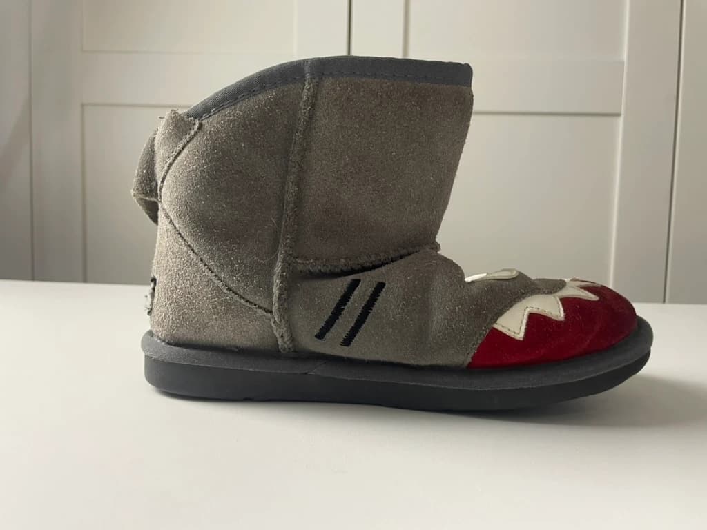 UGG Kids Grey Suede Shark Face Boots — photo 3 of 9