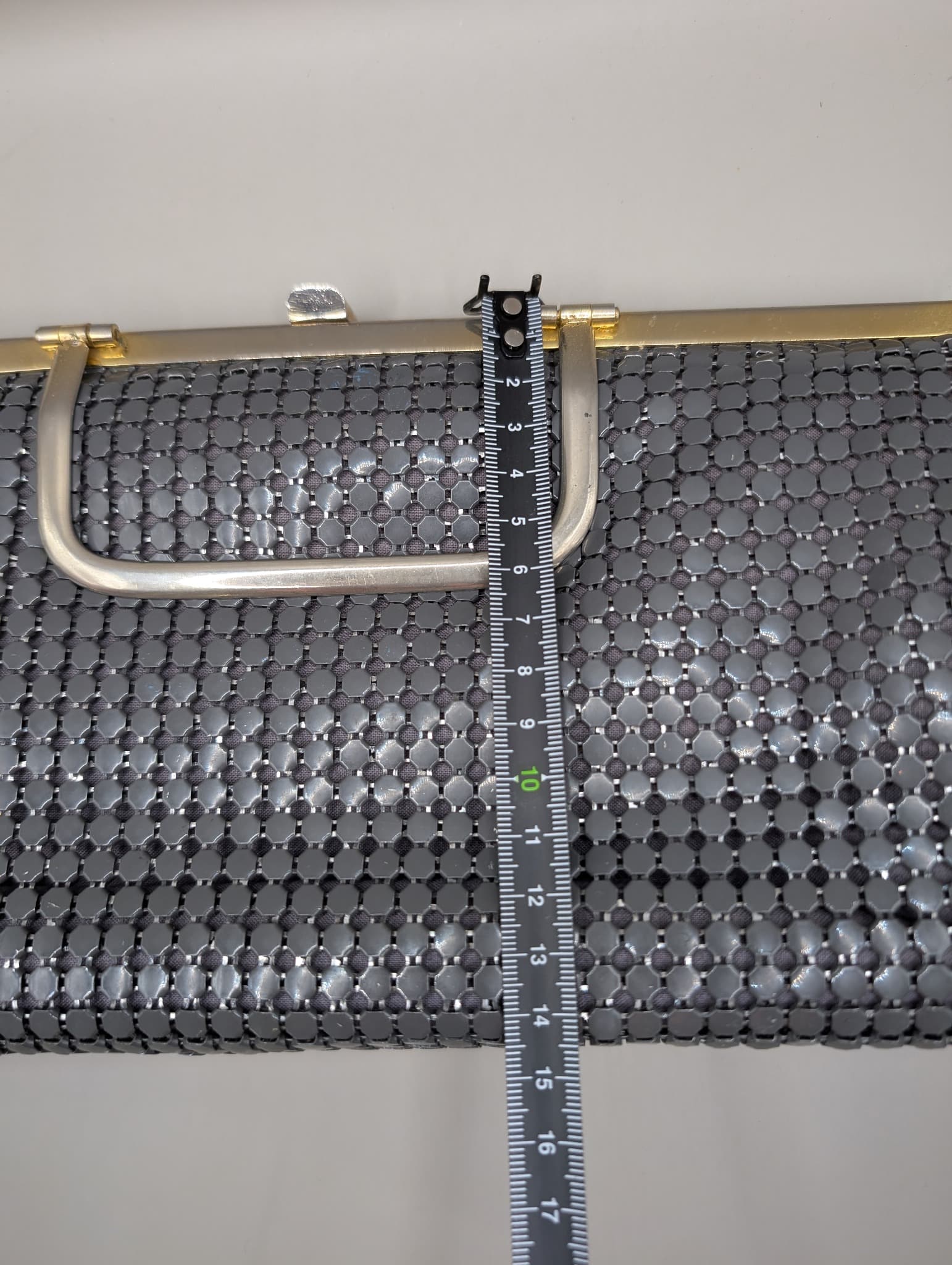 Unbranded Gunmetal Mesh Clutch Bag Grey — photo 11 of 11