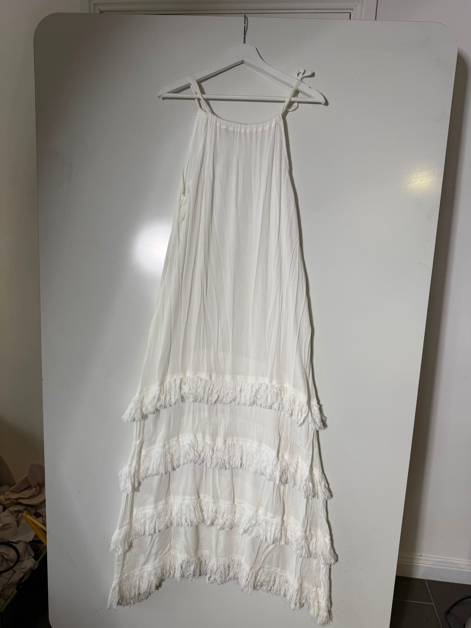Unbranded White Tiered Fringe Maxi Dress Sleeveless — photo 4 of 4