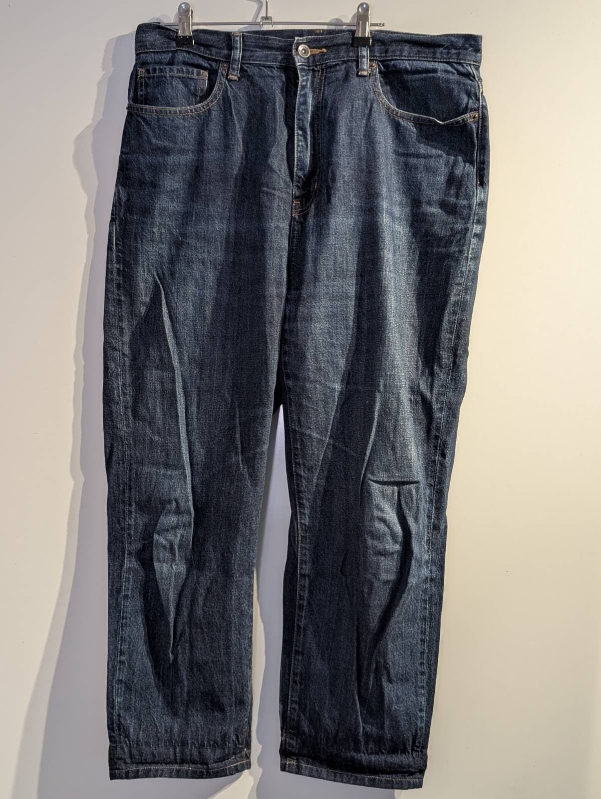 Uniqlo Dark Wash Denim Jeans - Size 32 Inch Waist — photo 3 of 9