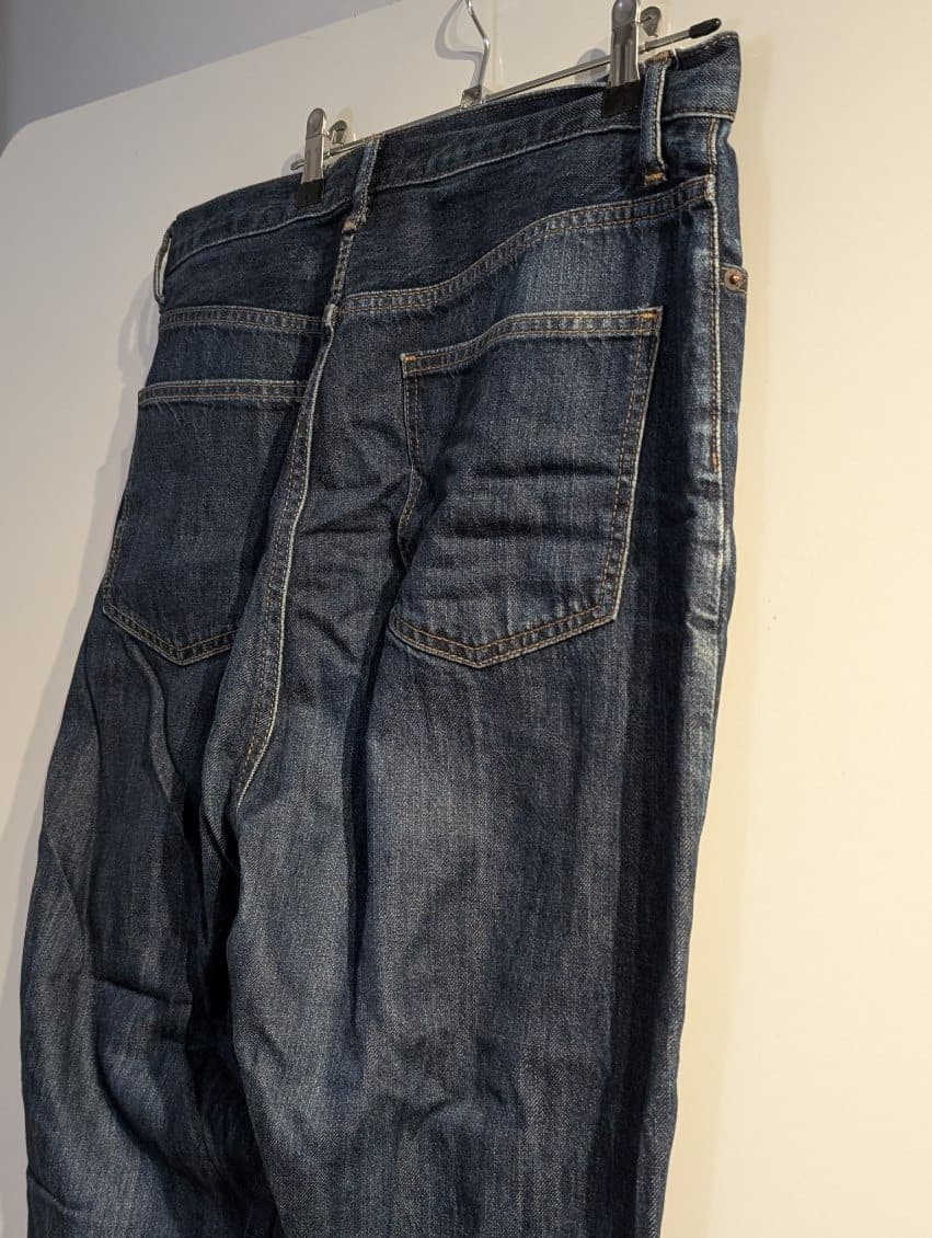 Uniqlo Dark Wash Denim Jeans - Size 32 Inch Waist — photo 7 of 9