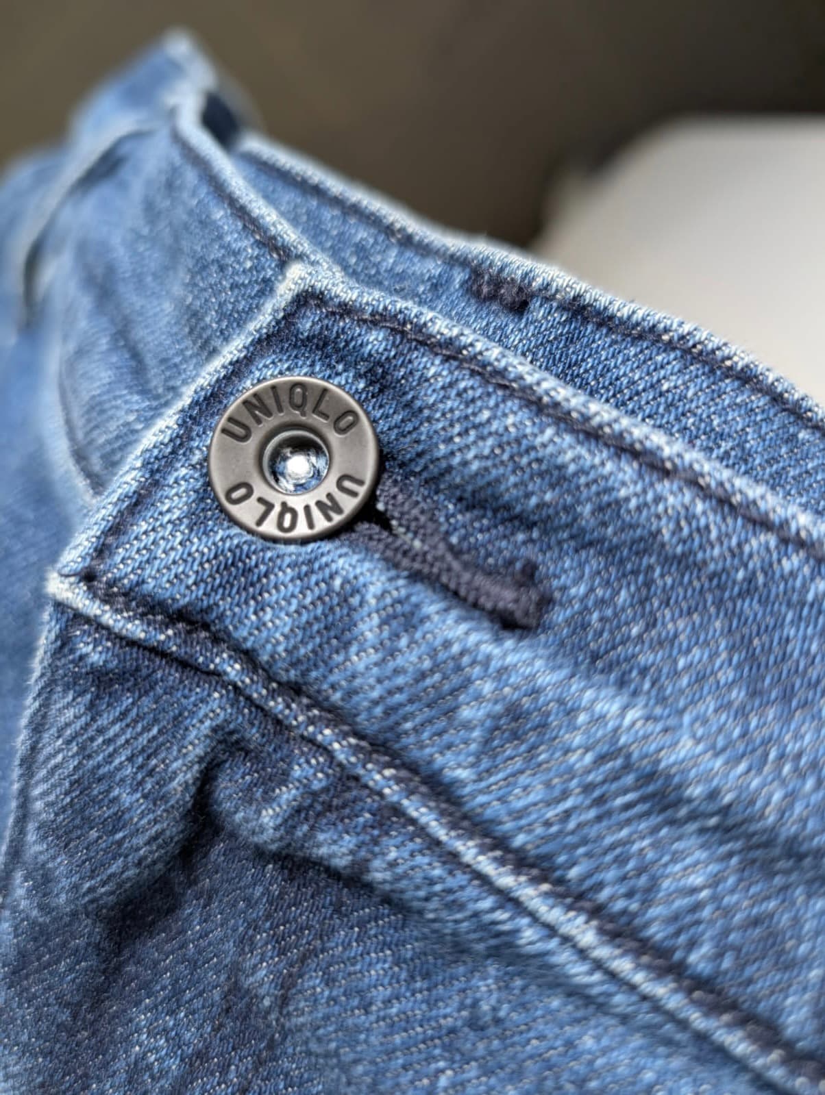 Uniqlo Jeans - Men's Blue Denim Straight Leg Size XL — photo 3 of 6