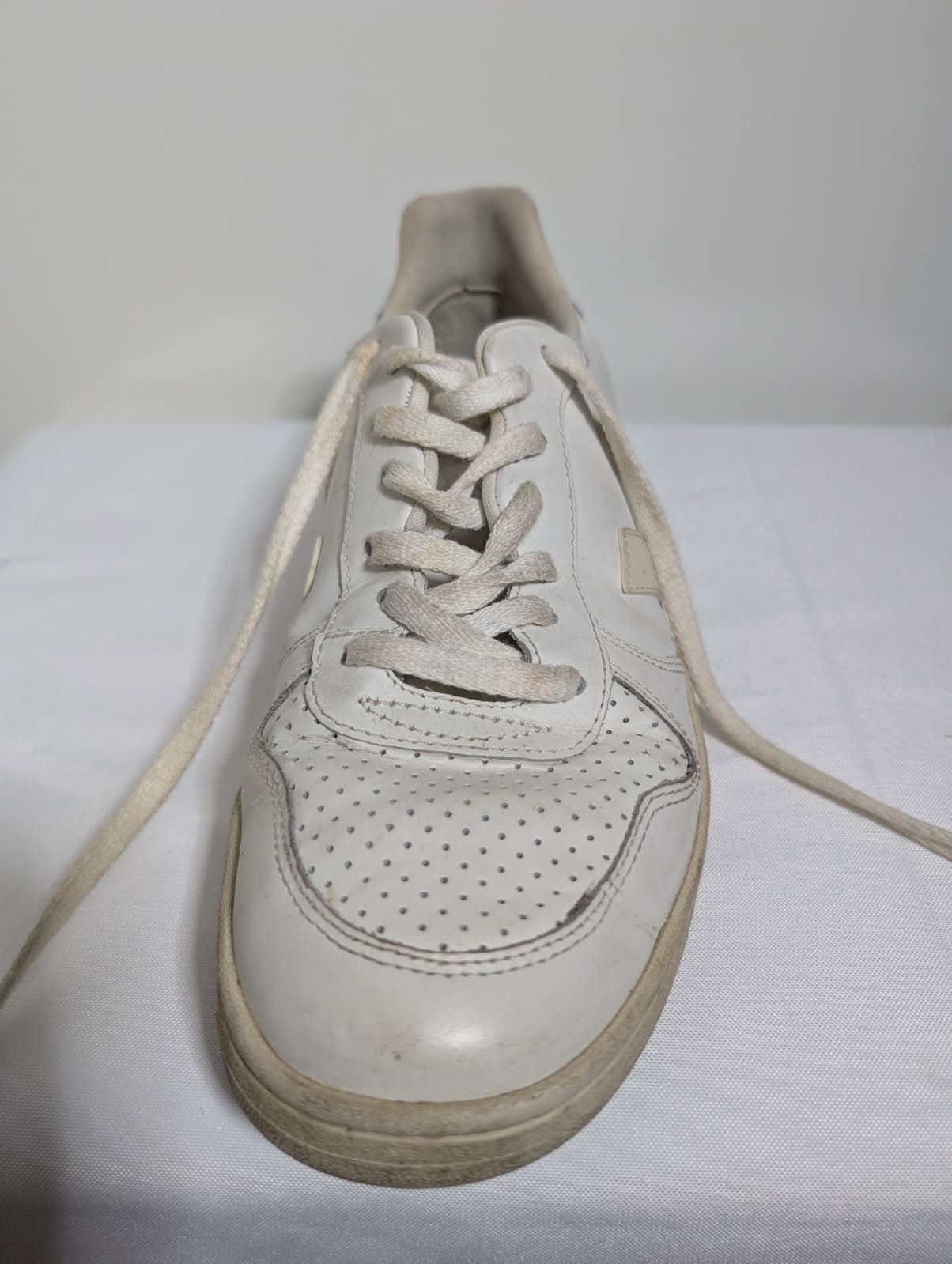 Veja V-10 Leather Sneakers White EU 41 US 8 — photo 6 of 8