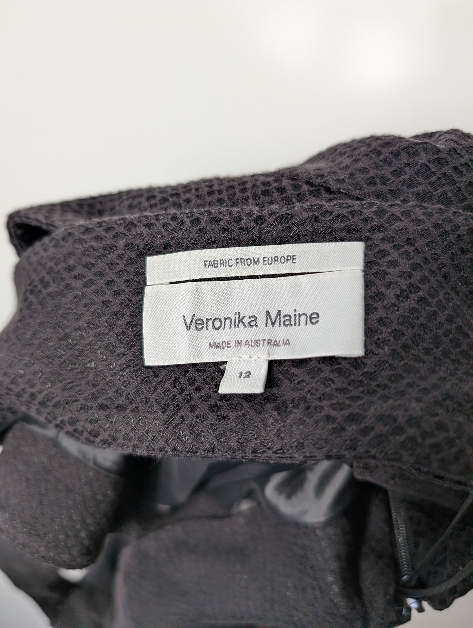 Veronika Maine Textured Halter Neck Midi Dress Black Size 12 — photo 7 of 9