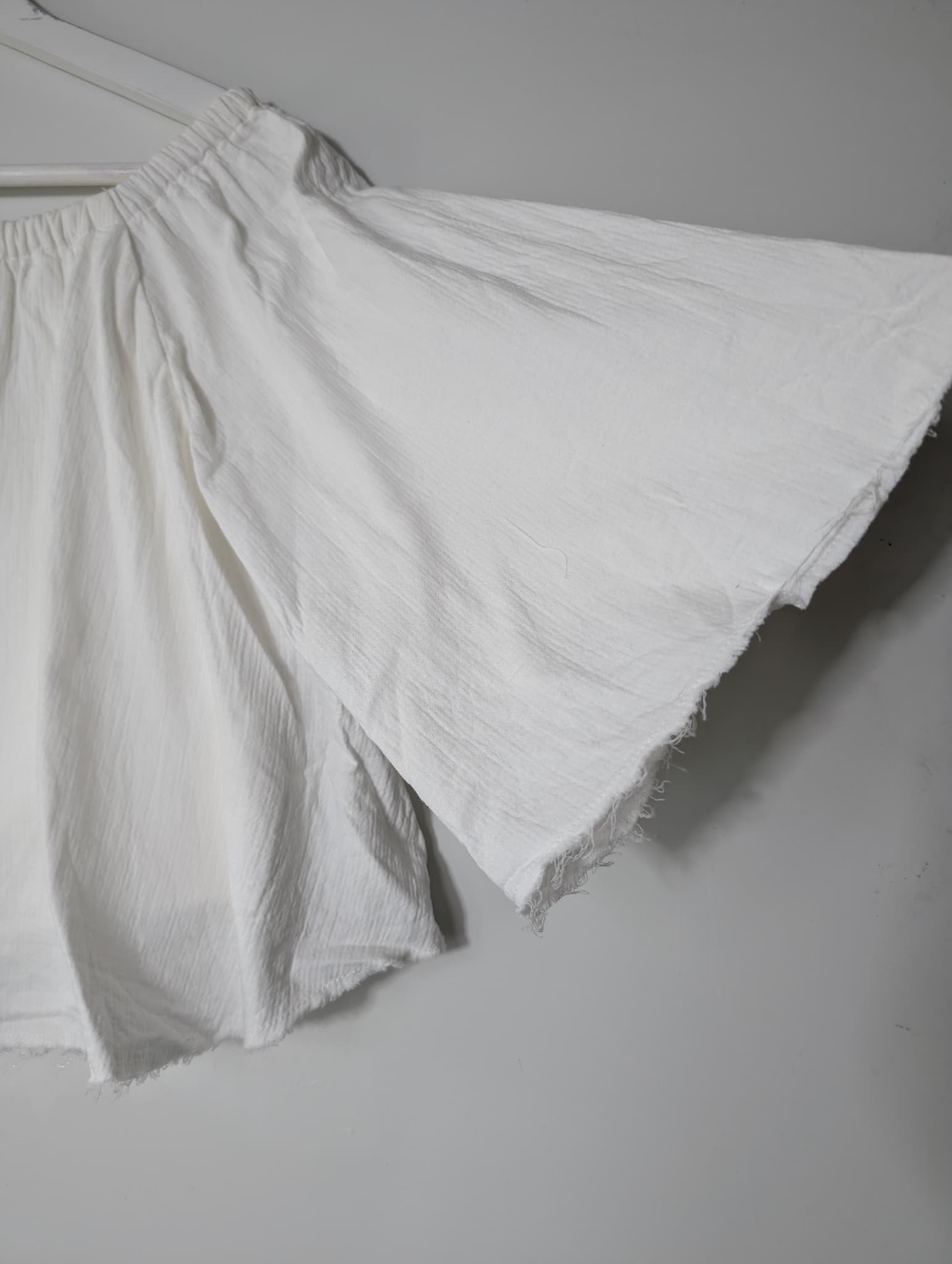 Viktoria & Woods Off-The-Shoulder Gauze Crop Top White Size 0 — photo 3 of 8