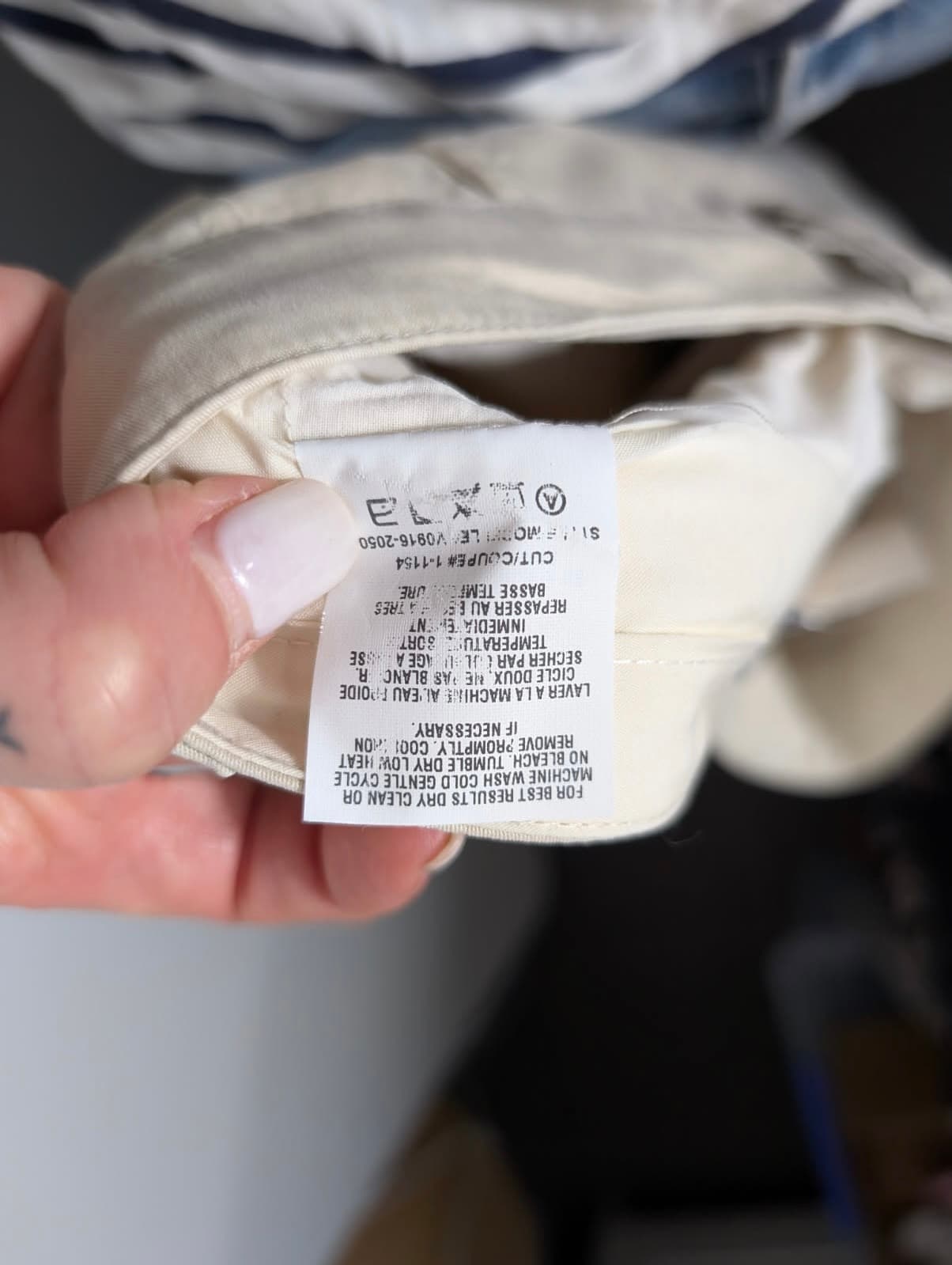 Vince Beige Chino Pants - Size 4 — photo 6 of 7