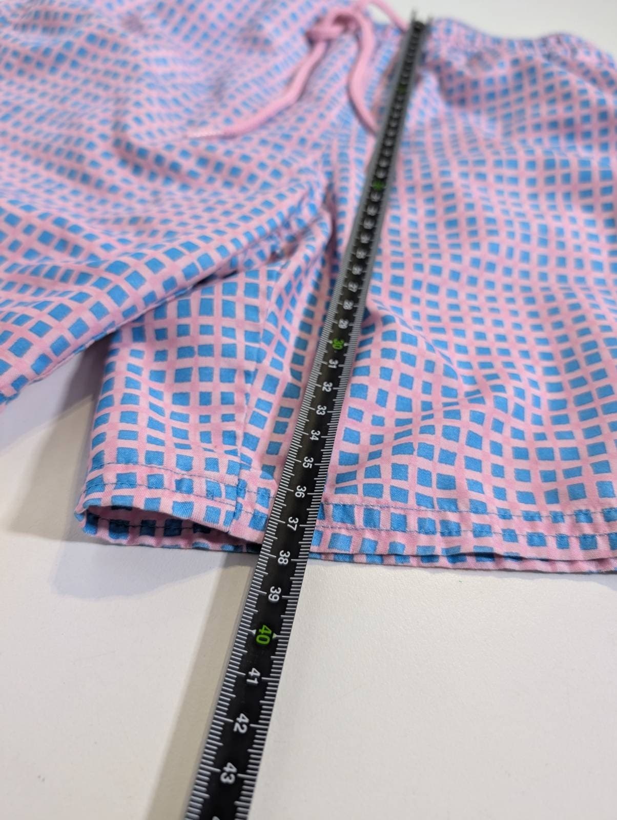 Vineyard Vines Men's Chappy Swim Trunks - Pink and Blue Grid Print — photo 2 of 8