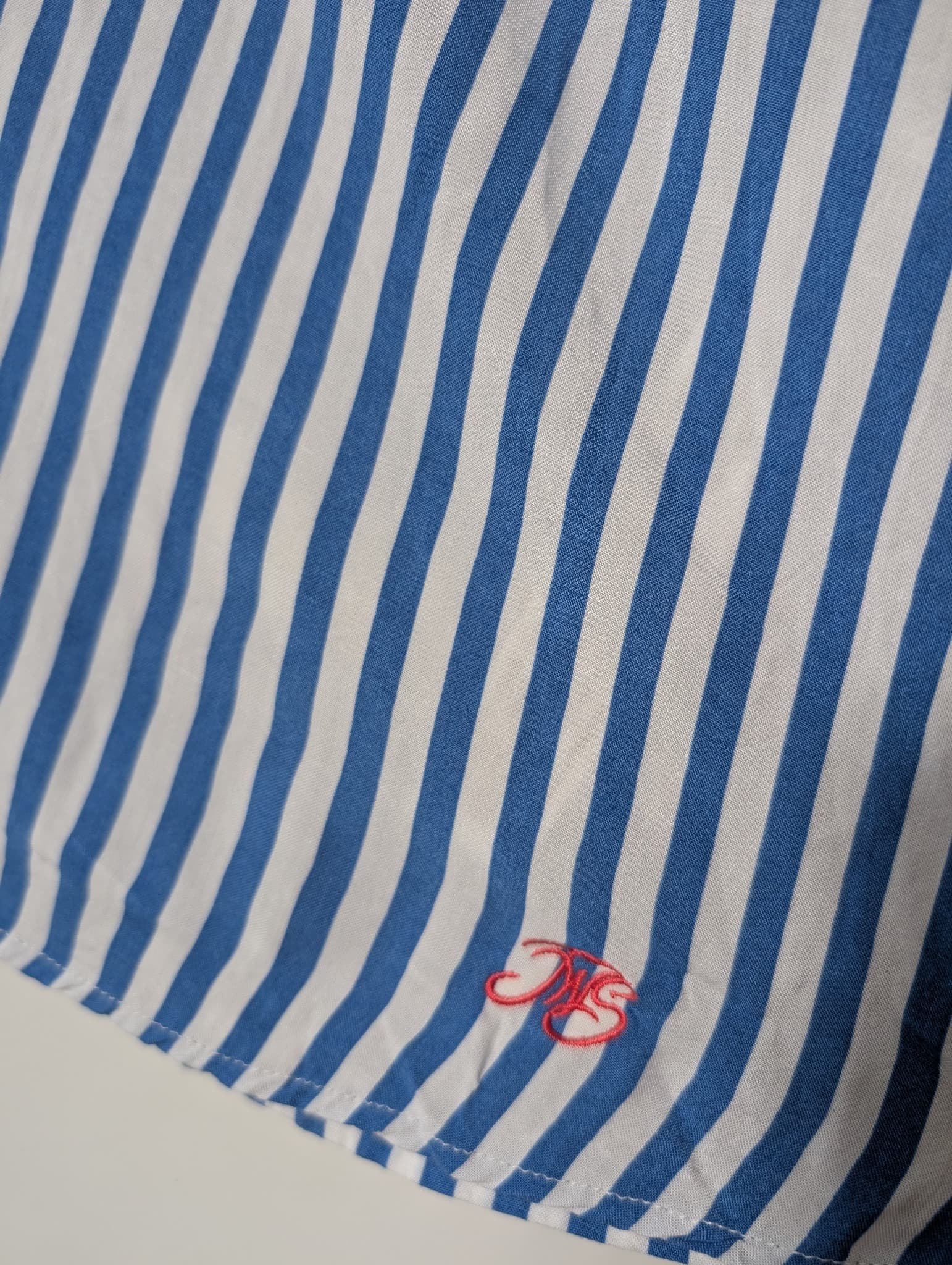 Vineyard Vines Sleeveless Mock Neck Striped Top Blue and White — photo 2 of 3