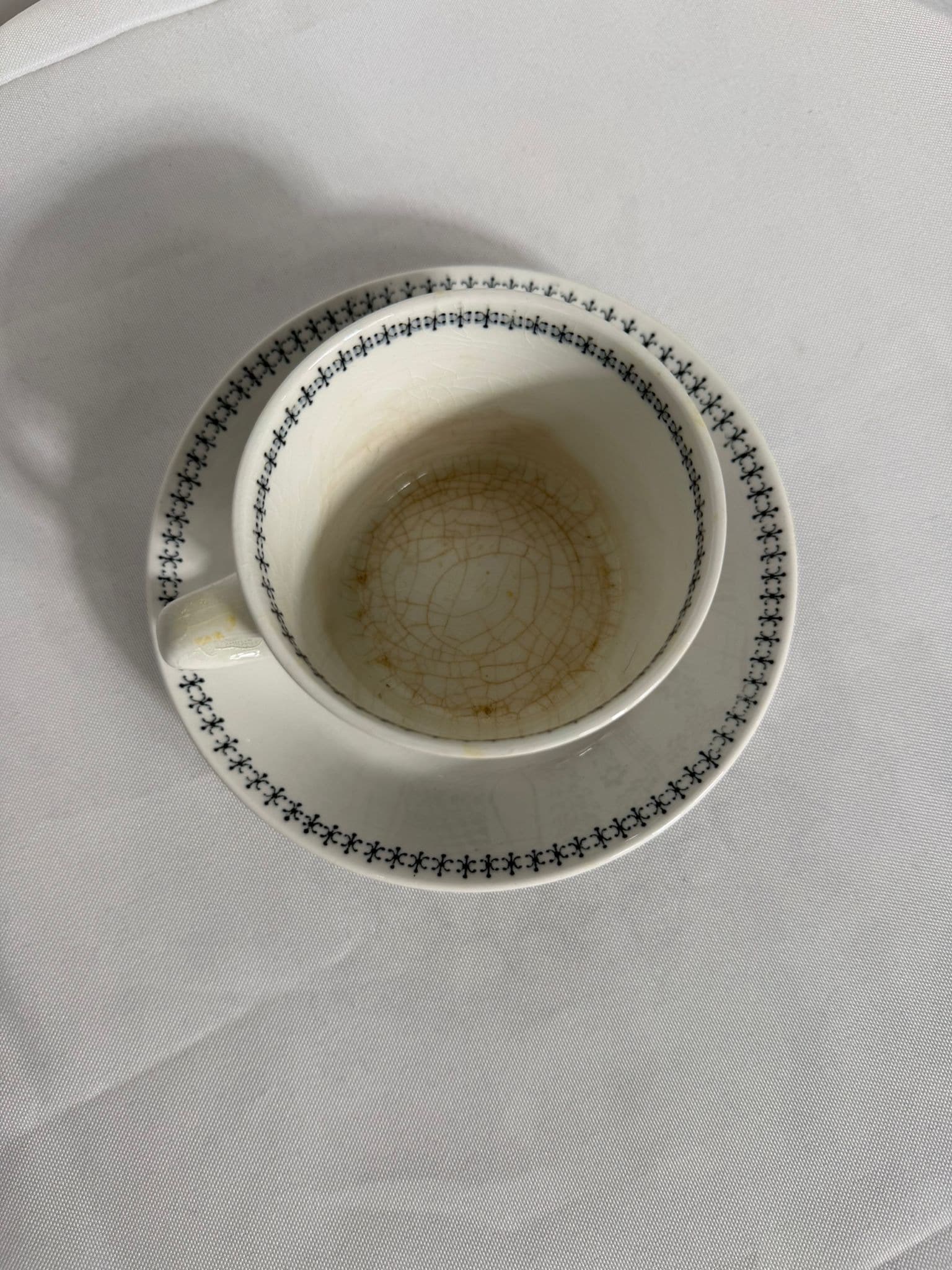 Vintage Arabia Finland Emilia Tea Cup & Saucer Set - 8 Piece Collection — photo 7 of 9