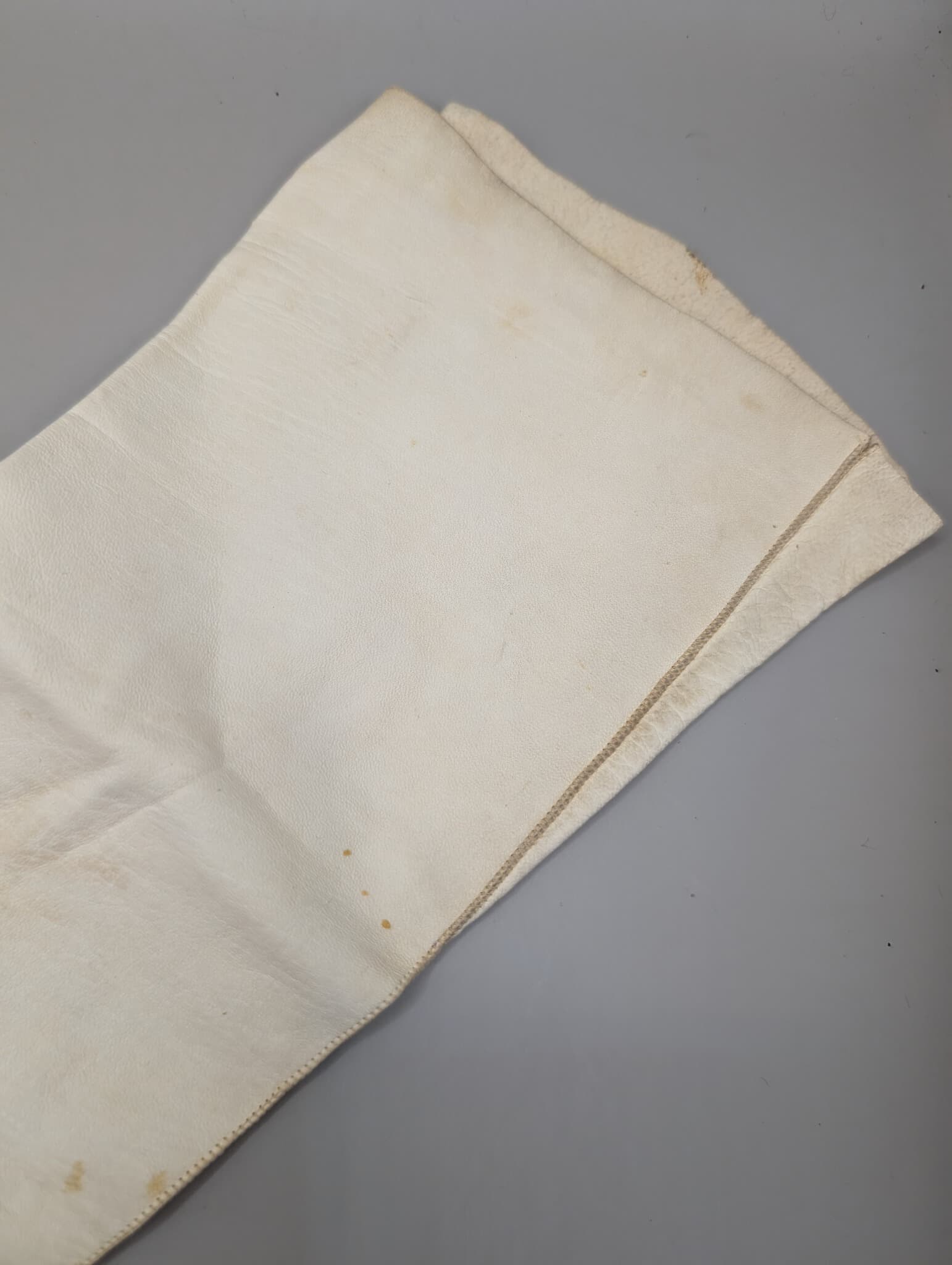 Vintage Leather Opera Length Gloves Cream Size 7 1/4 — photo 3 of 10