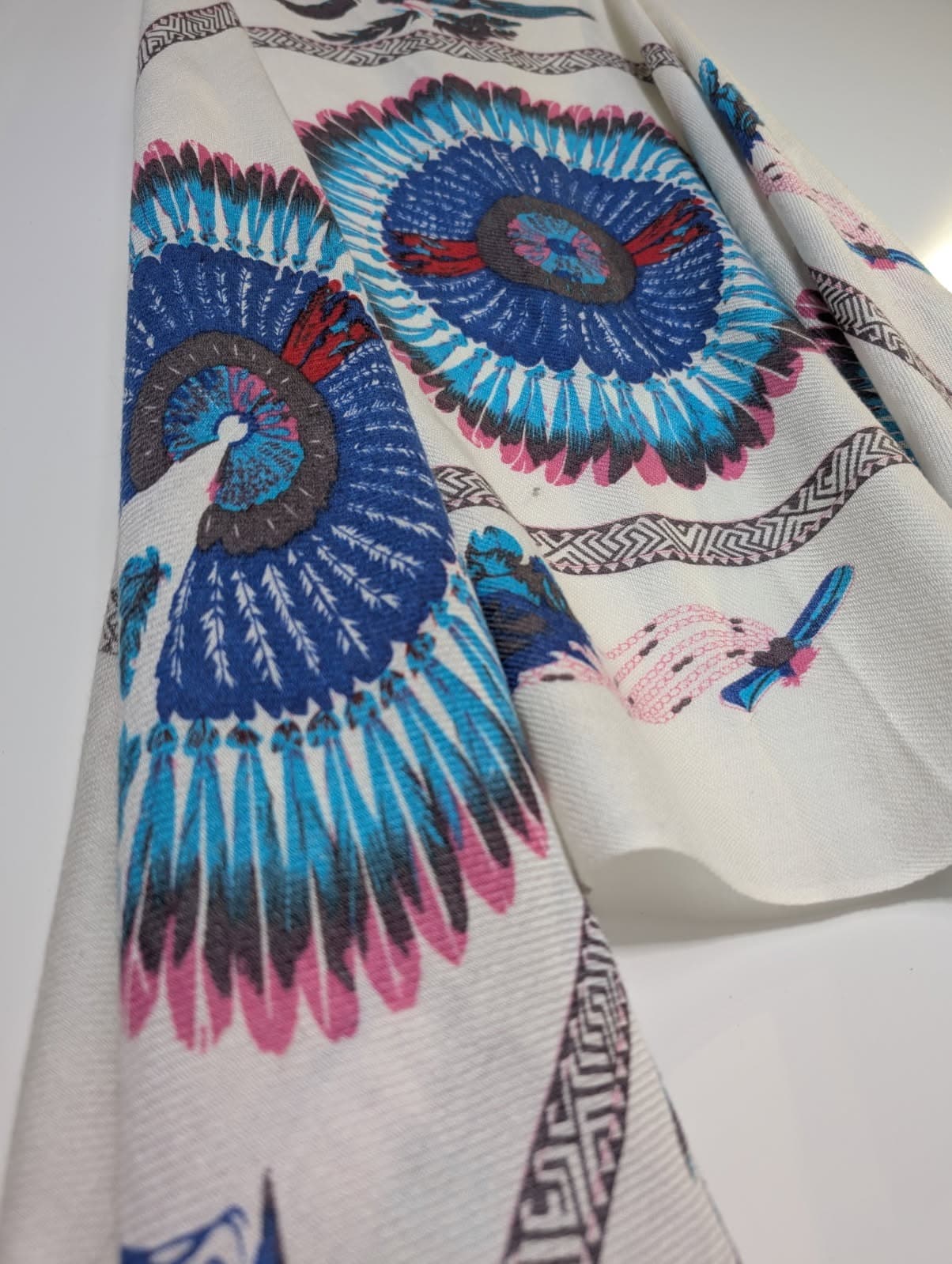 Vintage Native American Inspired Scarf Feather Print Cream — photo 2 of 4