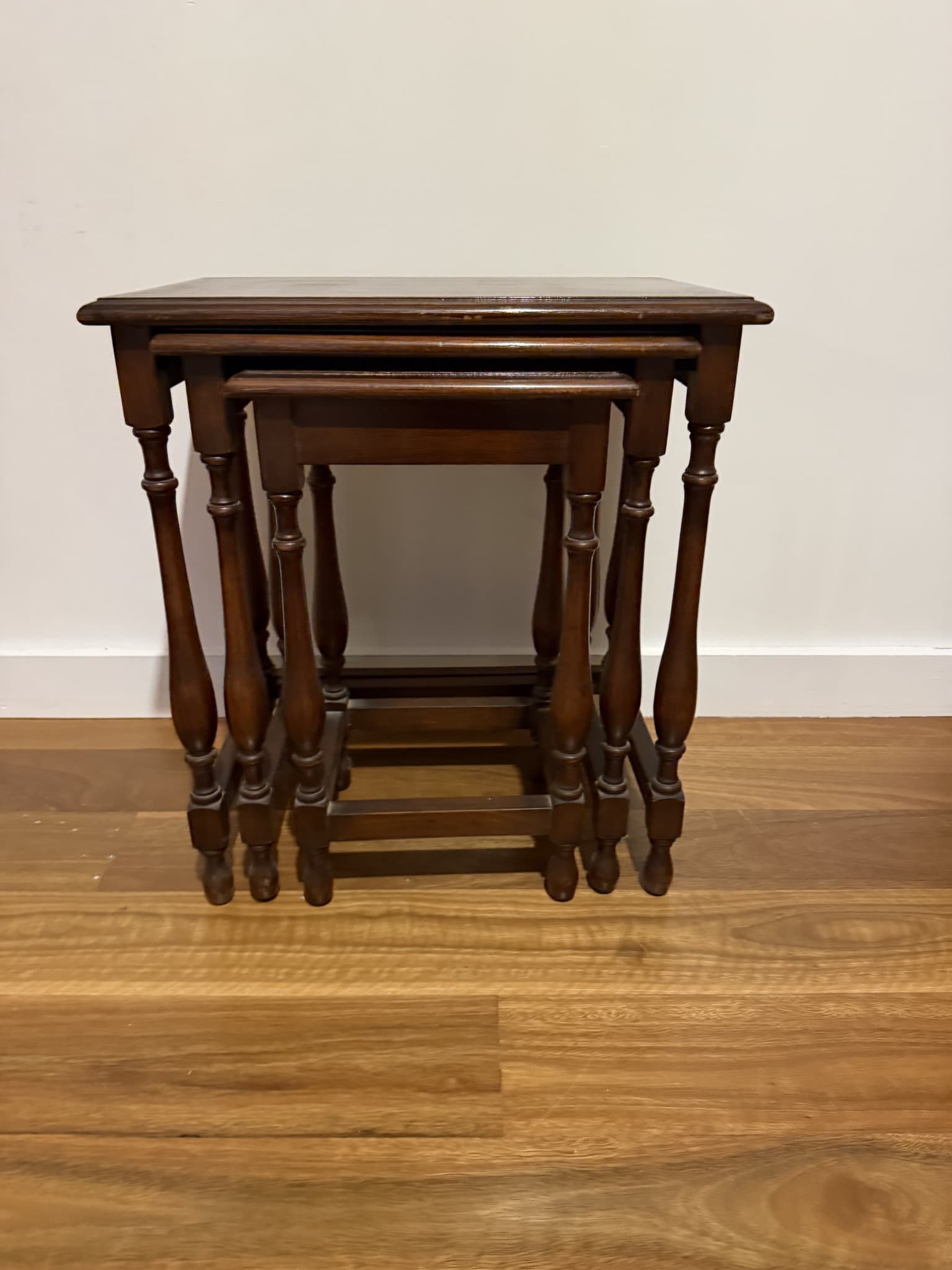 Vintage Nesting Tables Wooden Side Tables with Turned Legs Dark Brown — photo 3 of 6