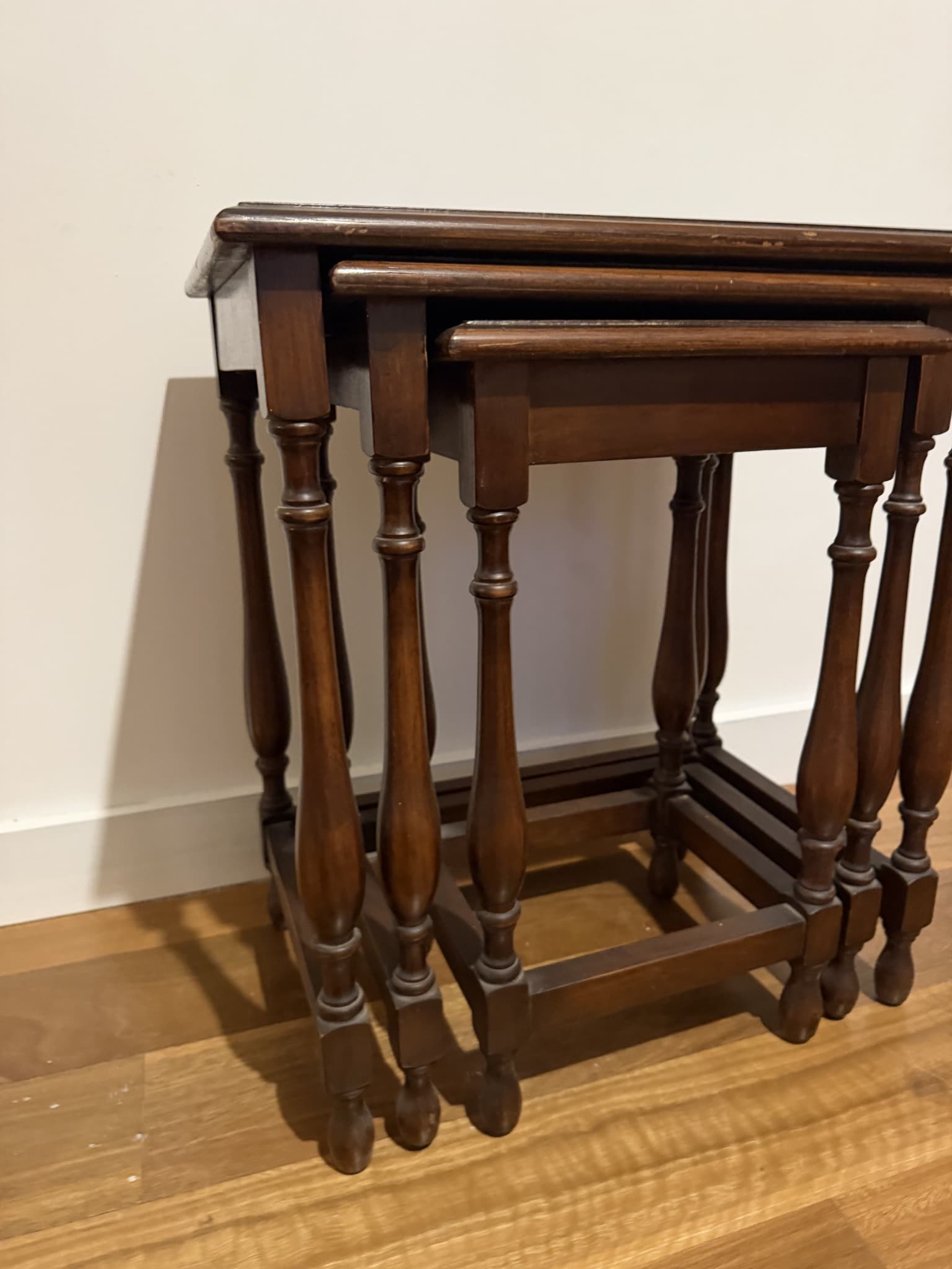Vintage Nesting Tables Wooden Side Tables with Turned Legs Dark Brown — photo 5 of 6