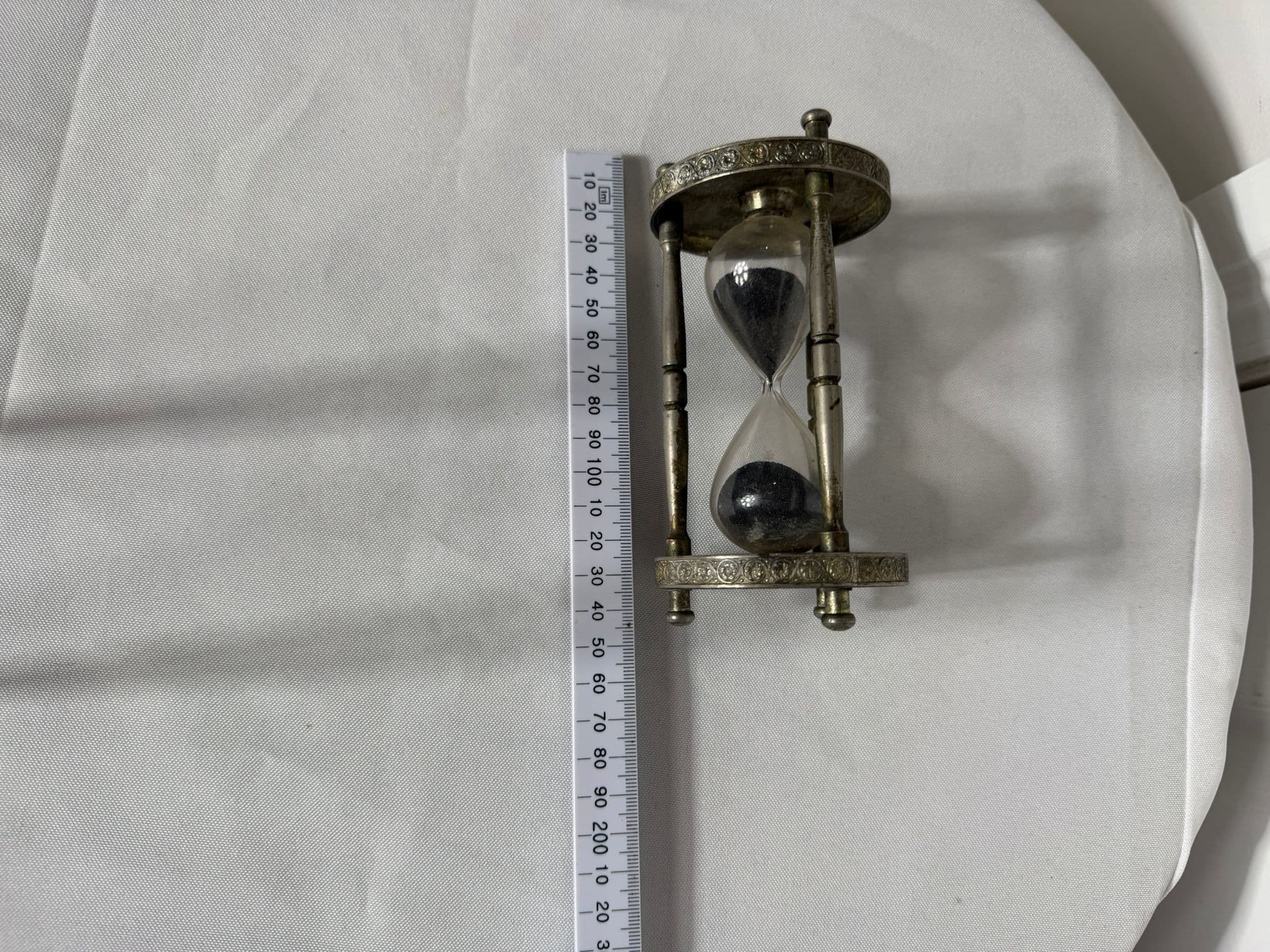 Vintage Ornate Metal Hourglass With Black Sand - Decorative Desk Timer — photo 4 of 7