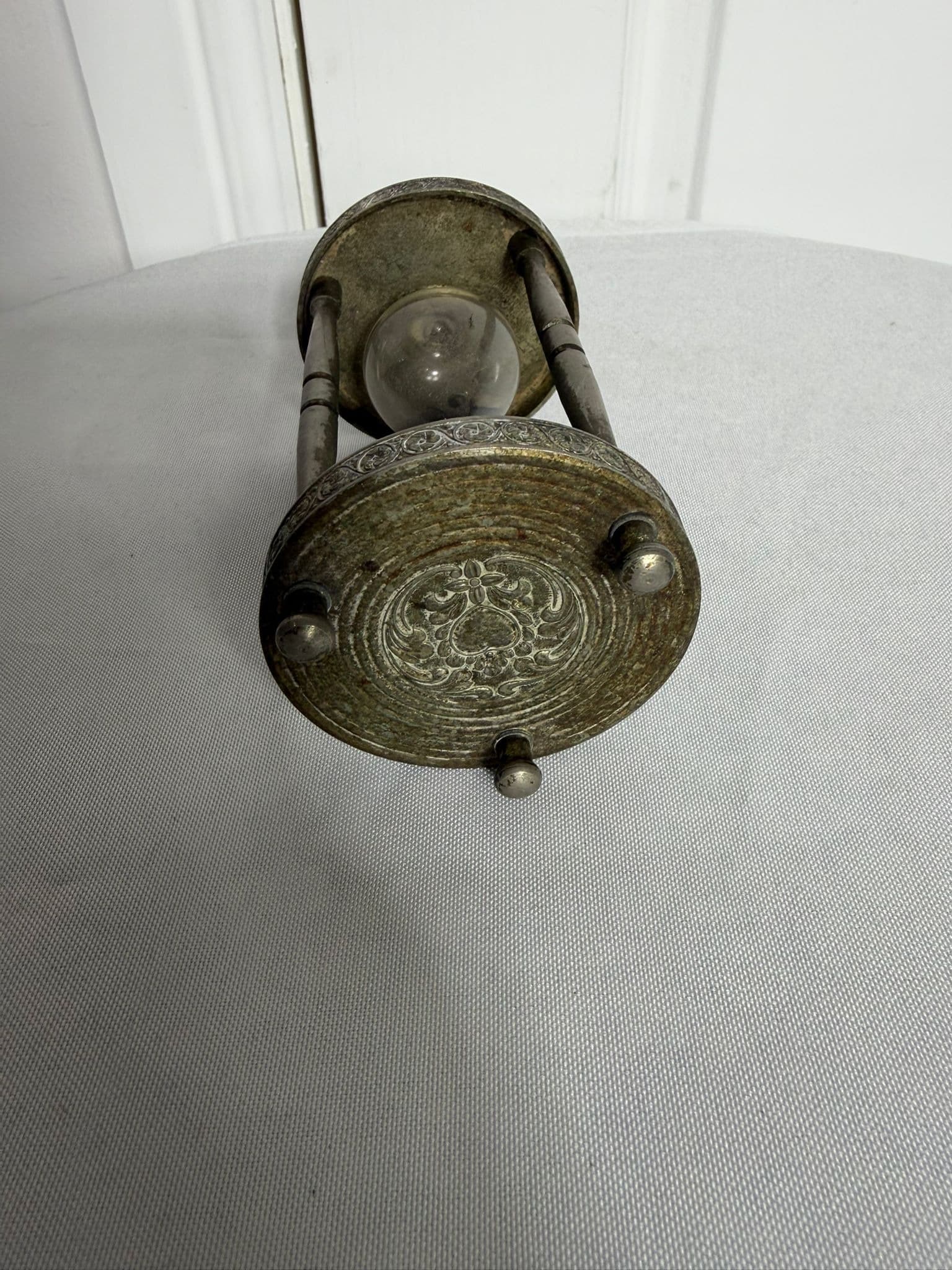 Vintage Ornate Metal Hourglass With Black Sand - Decorative Desk Timer — photo 5 of 7