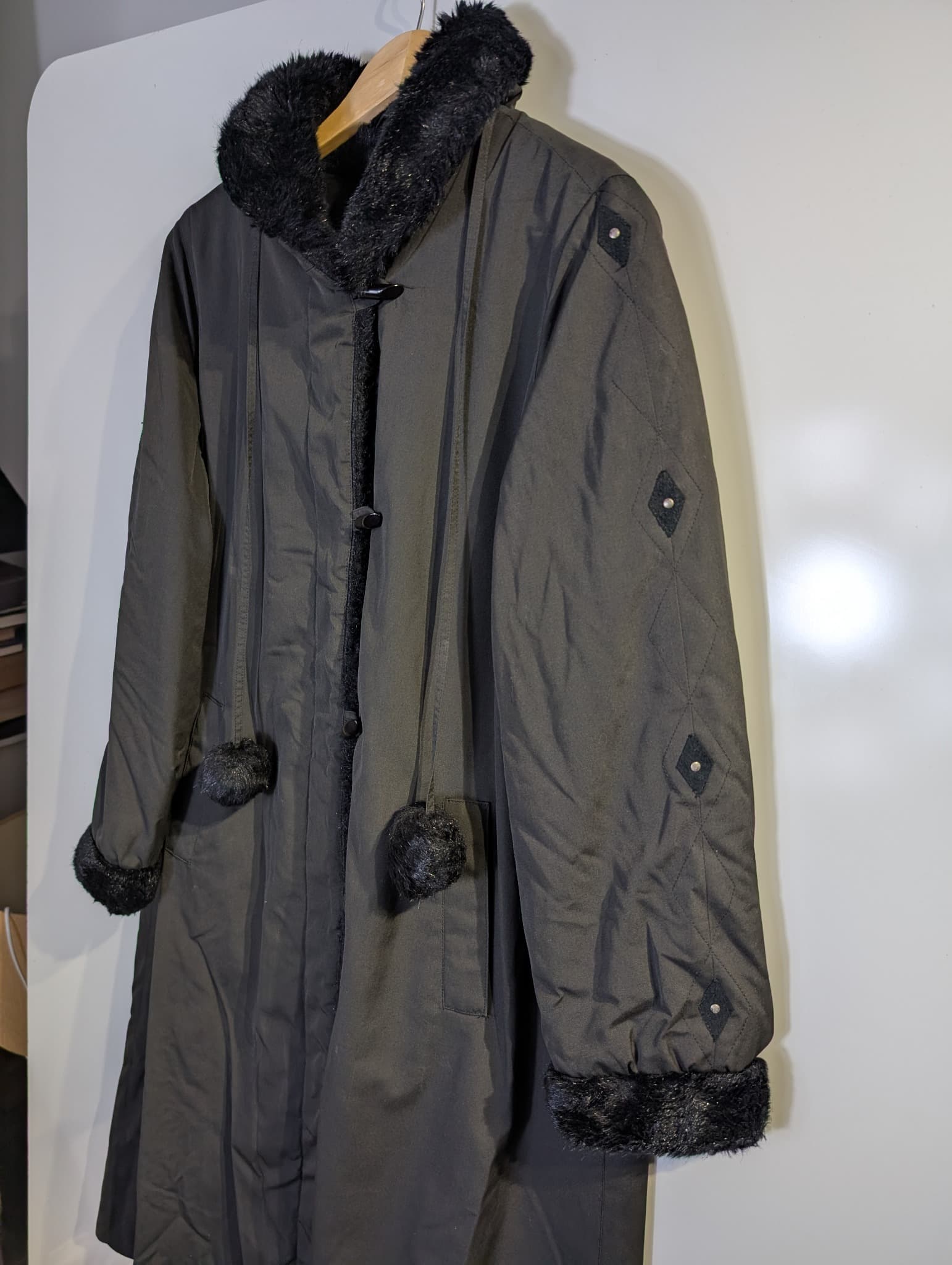 Vintage Quilted Long Coat with Faux Fur Trim Black — photo 2 of 6