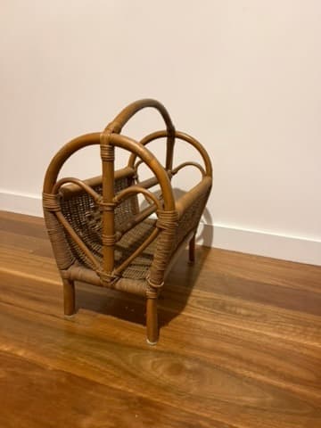 Vintage Rattan Wicker Magazine Rack Heart Design Brown — photo 2 of 4