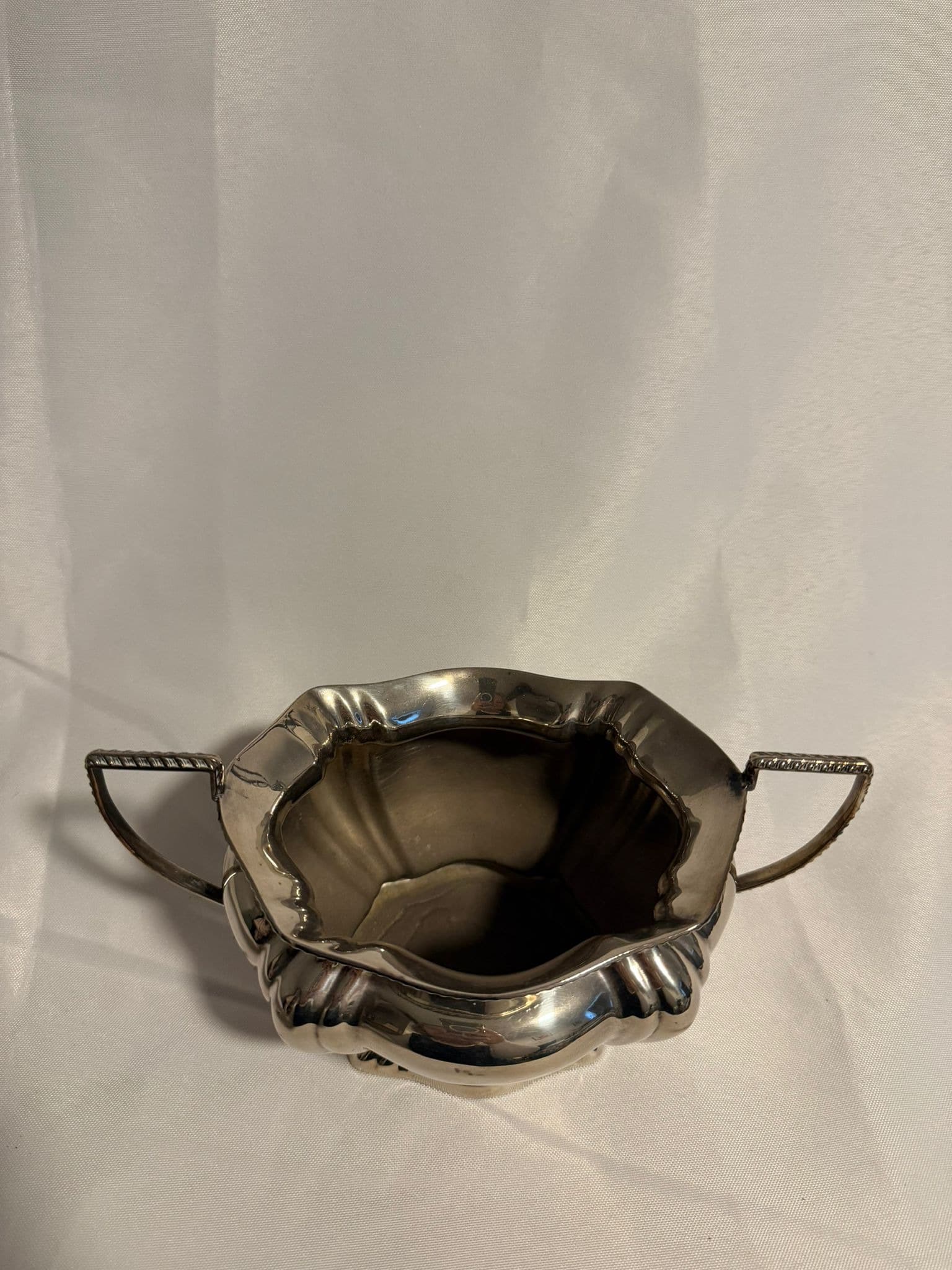Vintage Silver-Plated Sugar Bowl Two-Handled Scalloped Edge — photo 3 of 8