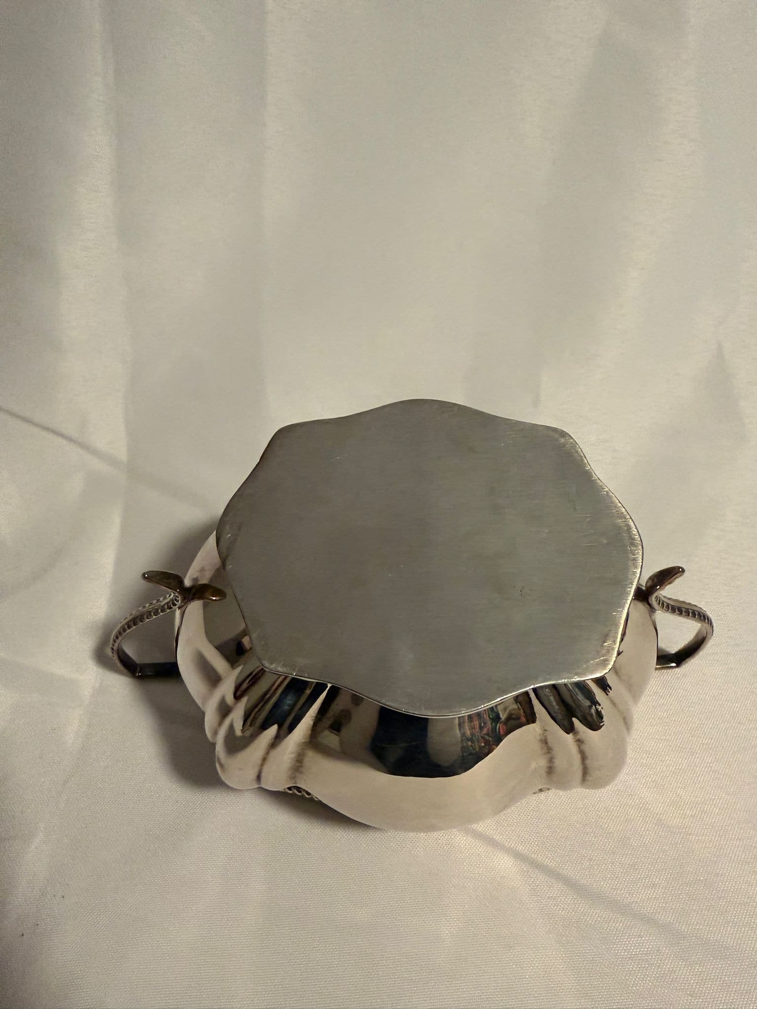 Vintage Silver-Plated Sugar Bowl Two-Handled Scalloped Edge — photo 6 of 8