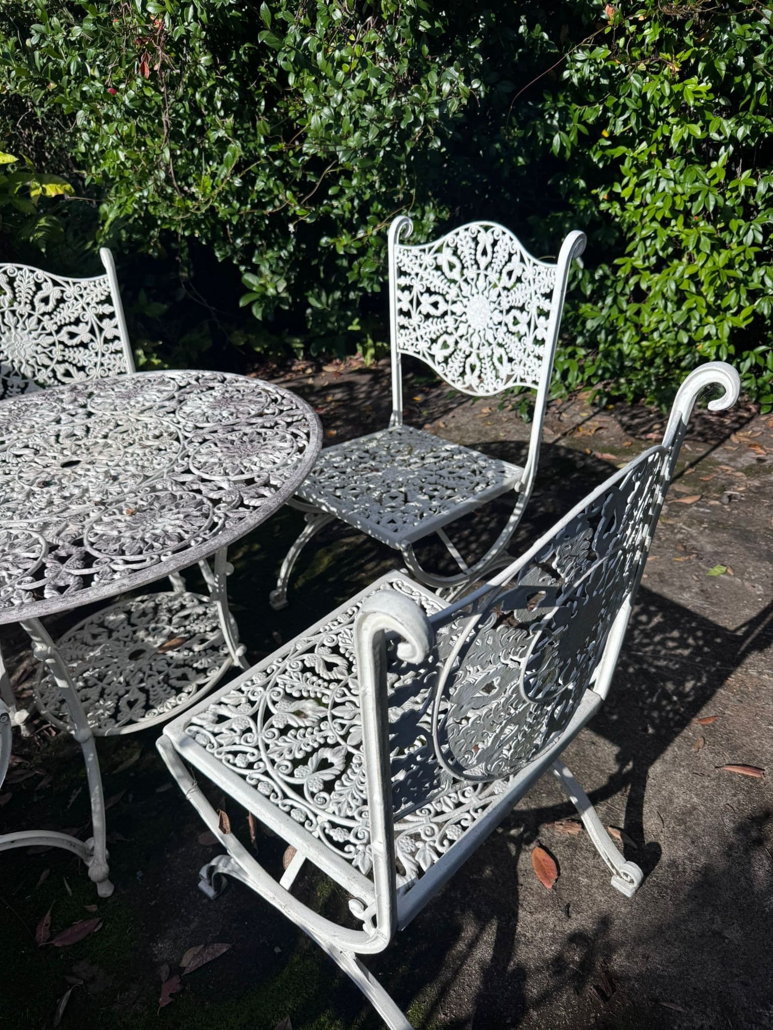Vintage Style Ornate Cast Aluminum Bistro Set - White Garden Furniture — photo 2 of 9