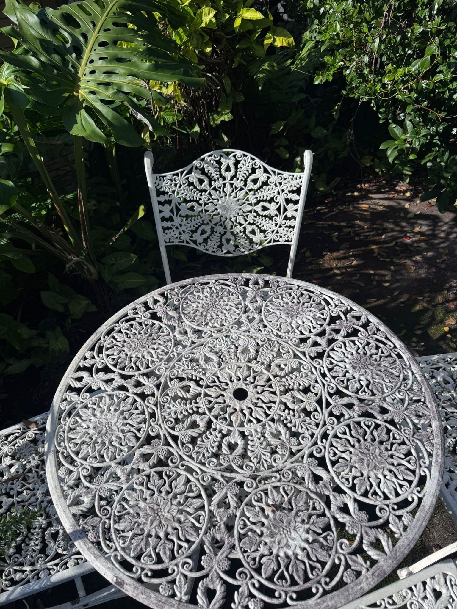 Vintage Style Ornate Cast Aluminum Bistro Set - White Garden Furniture — photo 9 of 9