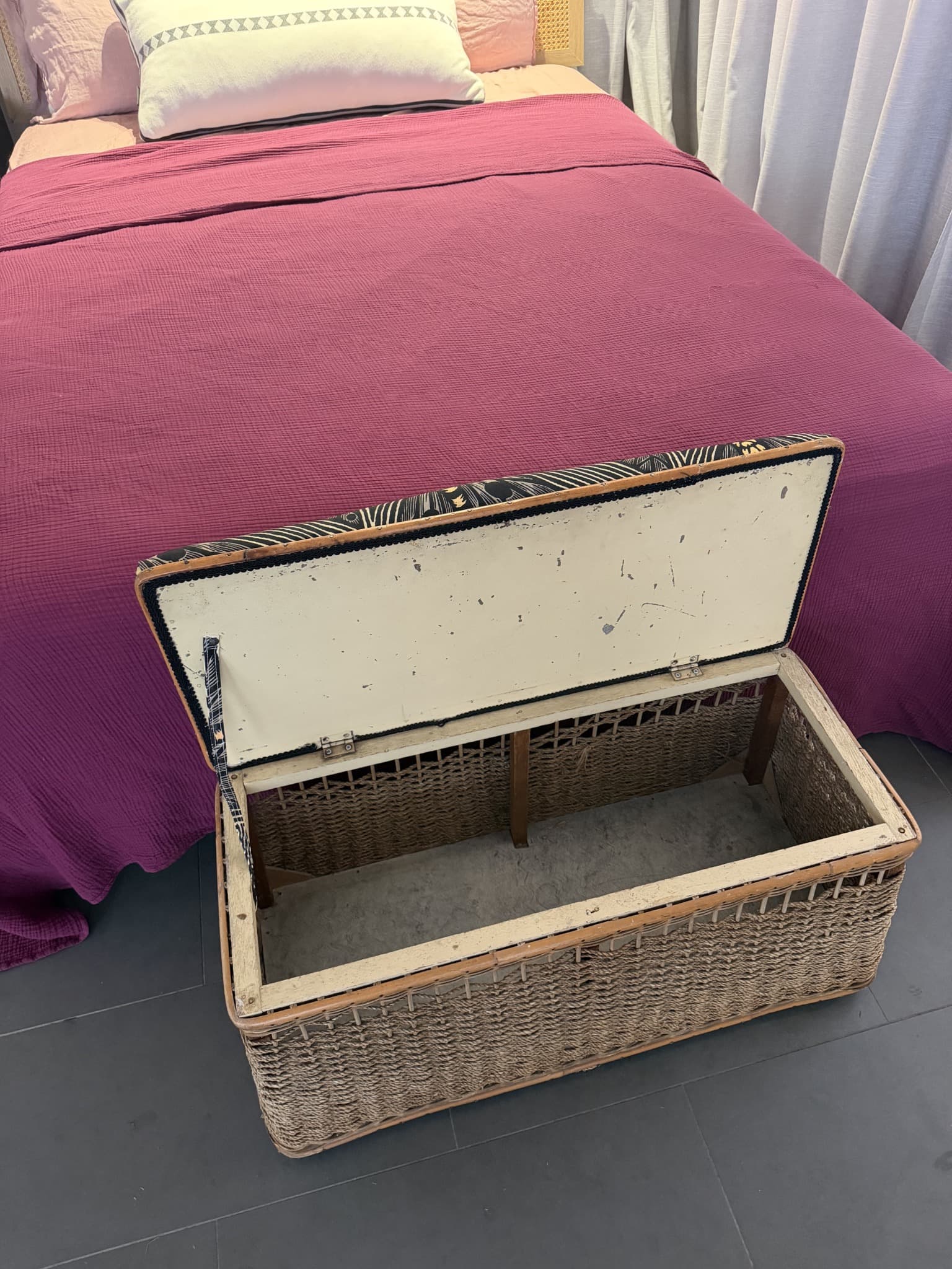 Vintage Woven Cane Bench Seat Ottoman Storage Trunk Natural — photo 3 of 4