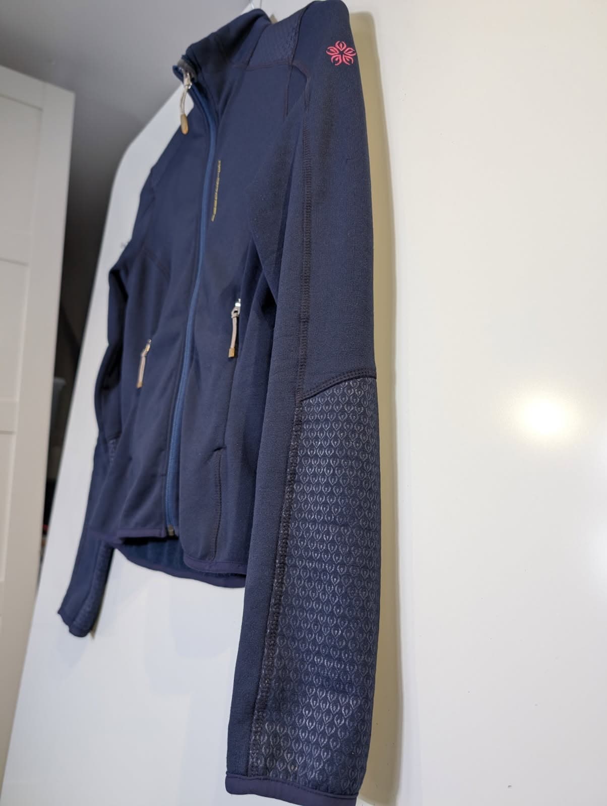 Wild Roses Women's Technical Polartec Fleece Jacket - Navy Blue — photo 3 of 10