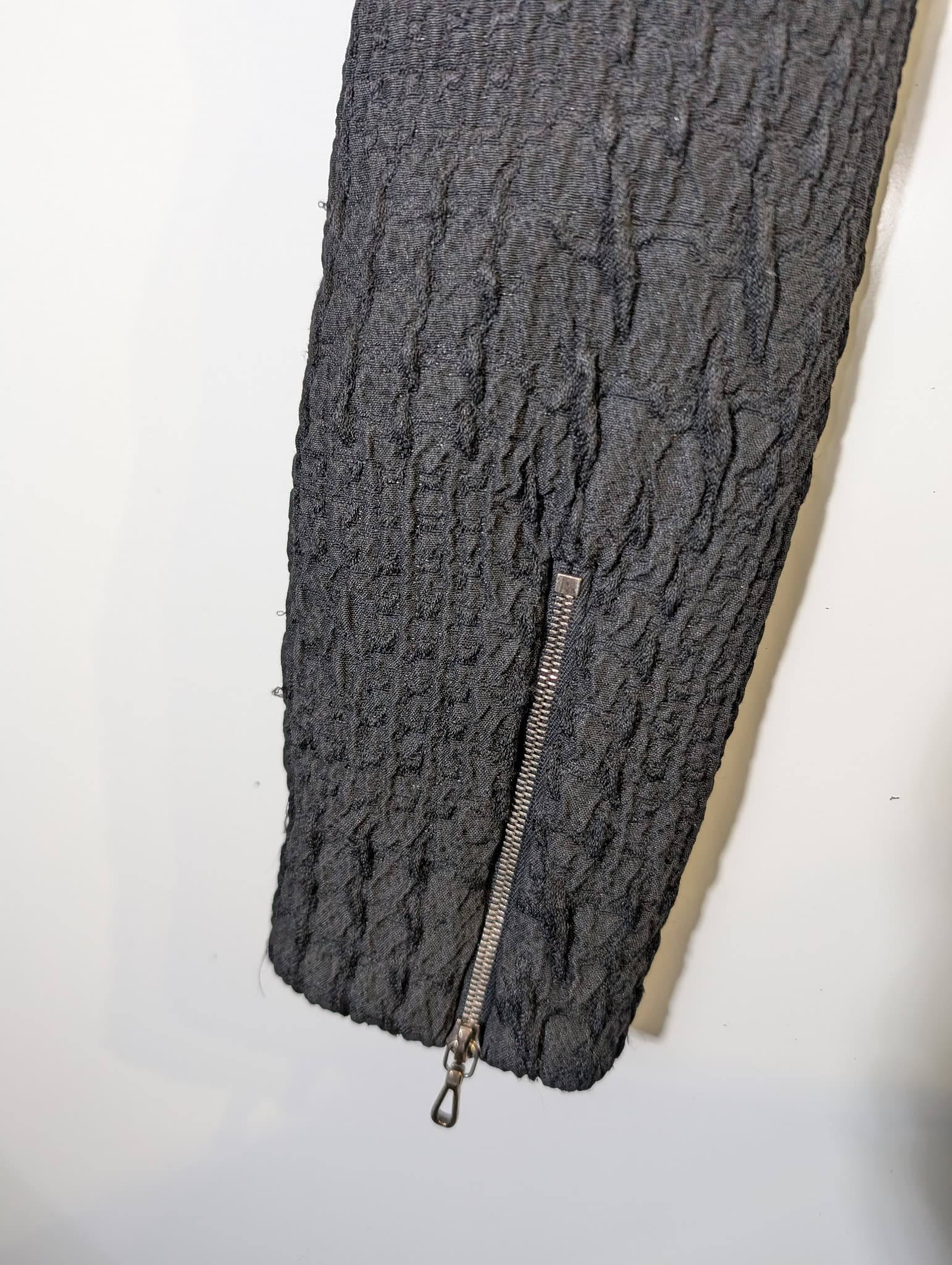 Willow Cropped Zip Jacket Black Textured — photo 5 of 11