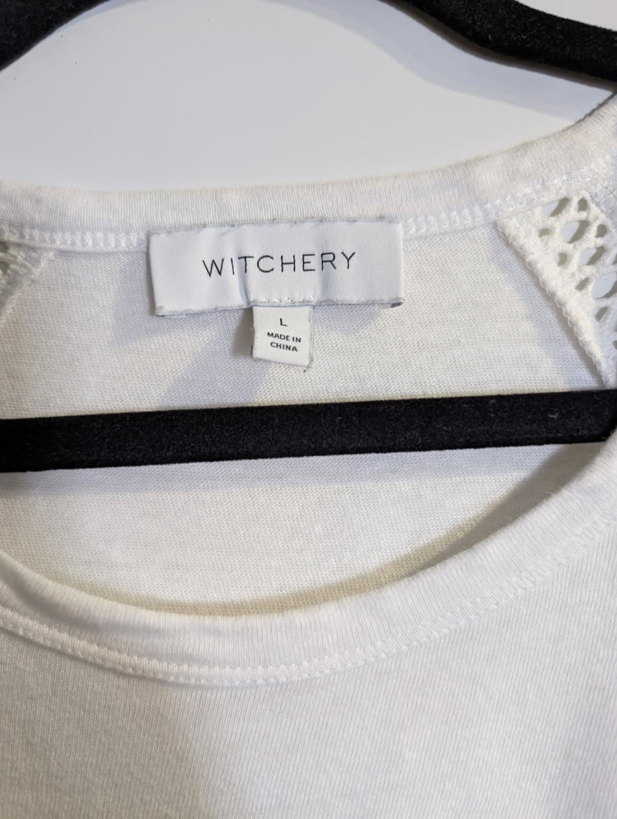 Witchery White T-Shirt with Crochet Detail Women's Size L — photo 3 of 5