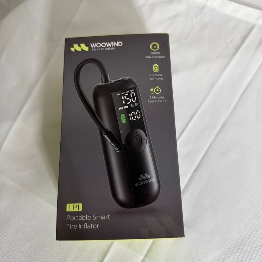 Woowind LP1 Portable Smart Tire Inflator - Cordless Electric Air Pump — photo 4 of 6