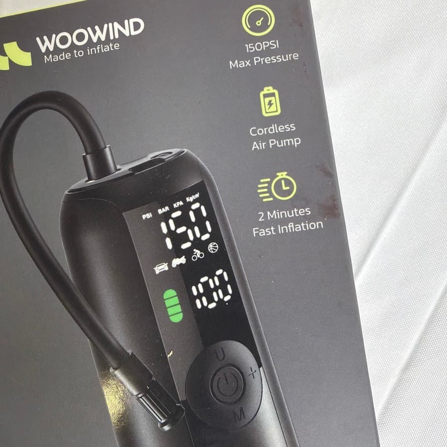 Woowind LP1 Portable Smart Tire Inflator - Cordless Electric Air Pump — photo 6 of 6