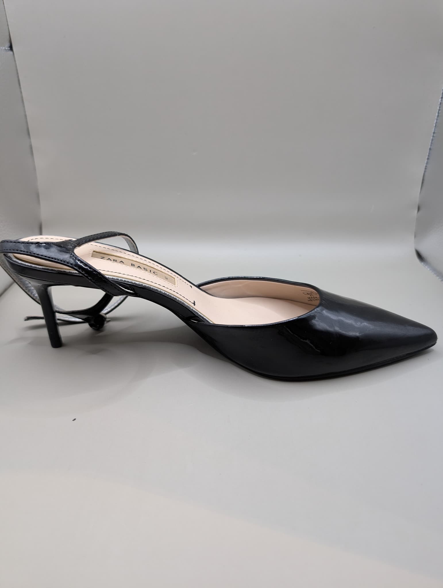 Zara Basic Patent Pointed Toe Slingback Heels Black EU 41 — photo 2 of 8