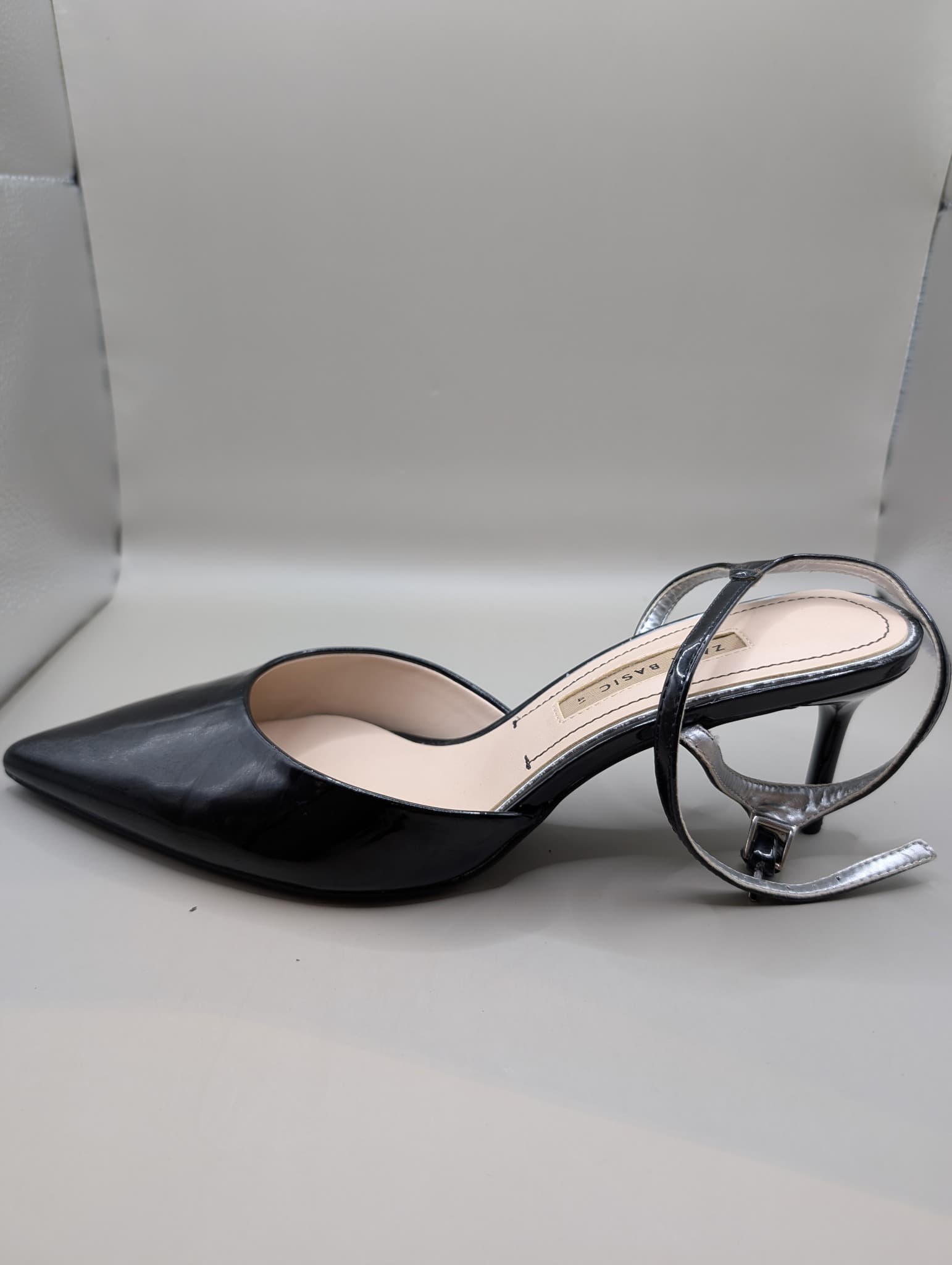 Zara Basic Patent Pointed Toe Slingback Heels Black EU 41 — photo 4 of 8