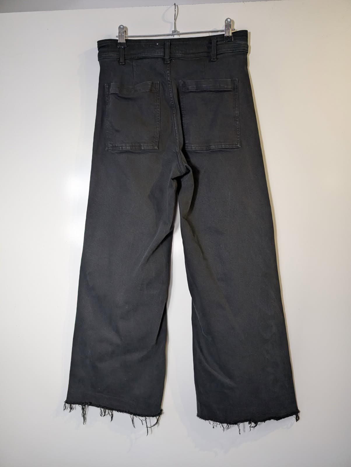 Zara Wide Leg Fray Hem Jeans Black Women's US 8 — photo 4 of 5